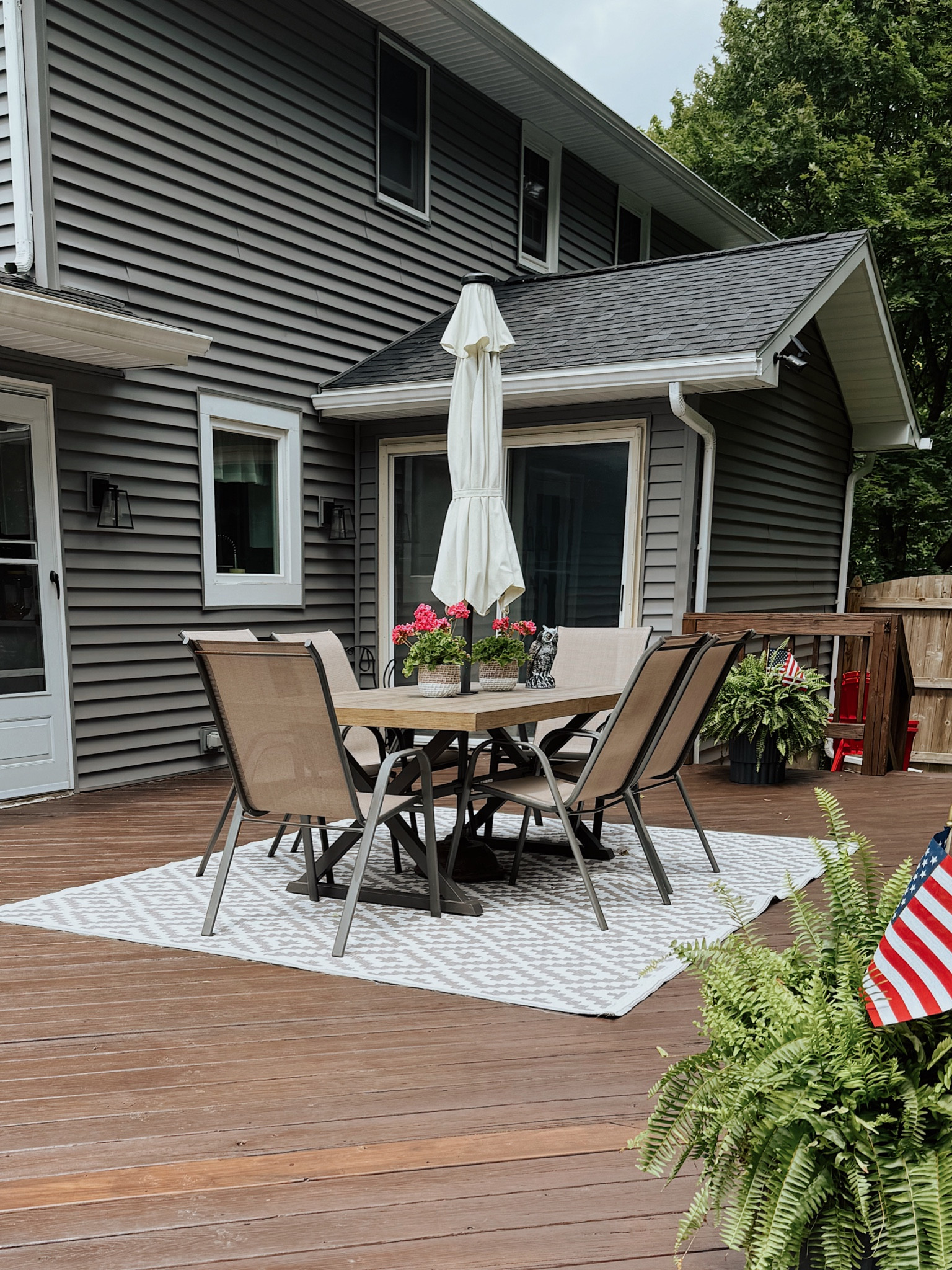 our outdoor table and chair, outdoor rug, umbrella


#LTKHome #LTKStyleTip #LTKSeasonal