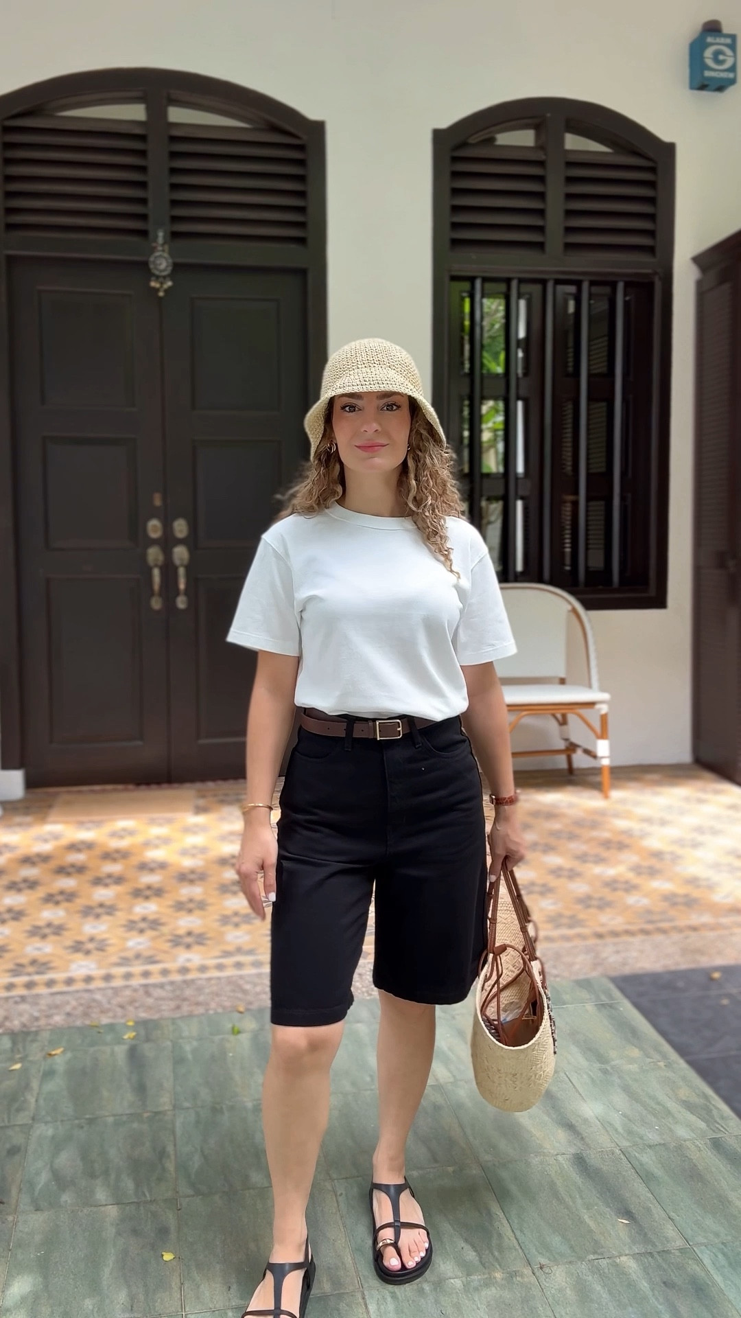 How to elevate Uniqlo T-shirts in casual chic ways🥰

#LTKTravel #LTKSummerEdit #LTKStyleTip