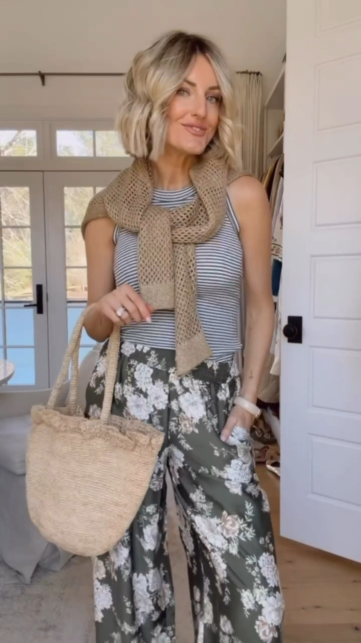 I’m a big fan of mixing prints! I love how this spring look turned out 👏🏼 wearing XS. 

Loverly Grey, Loft, spring fashion, spring outfit ideas

#LTKSeasonal #LTKootd
