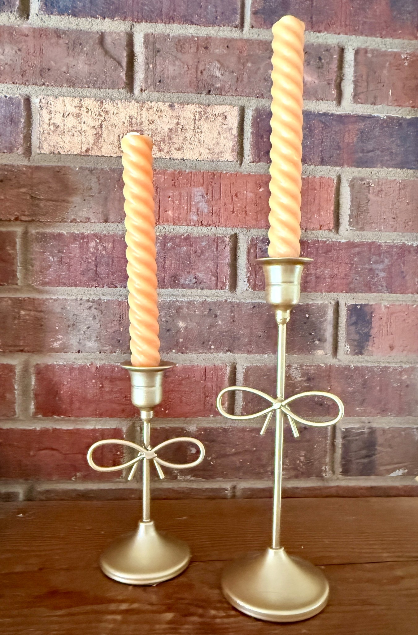 Love my new gold bow candlesticks! They’re so pretty!

#walmart #bow #candleholders

#LTKHome #LTKFindsUnder50