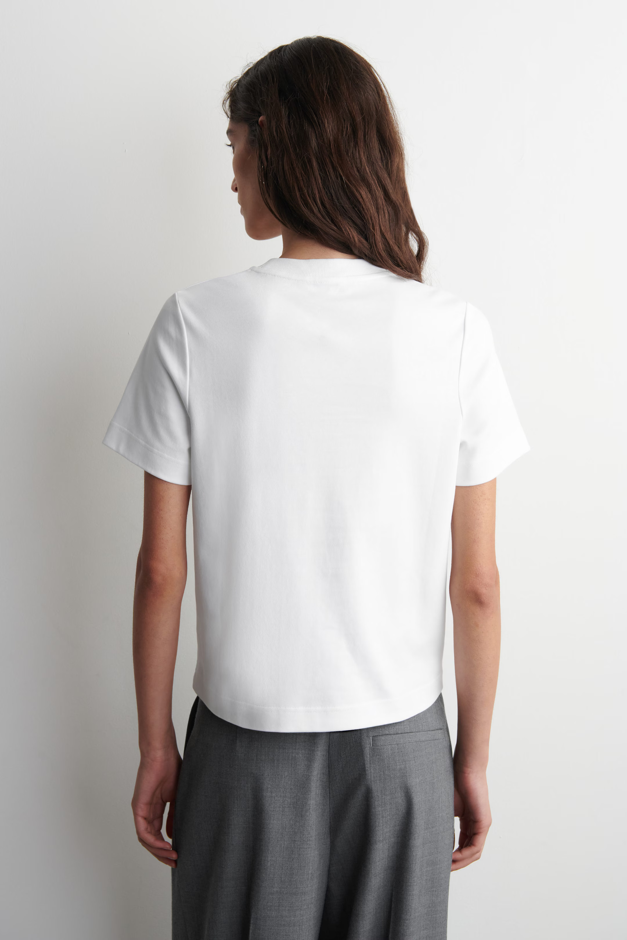 CLEAN CUT T-SHIRT - WHITE | COS GB | COS UK