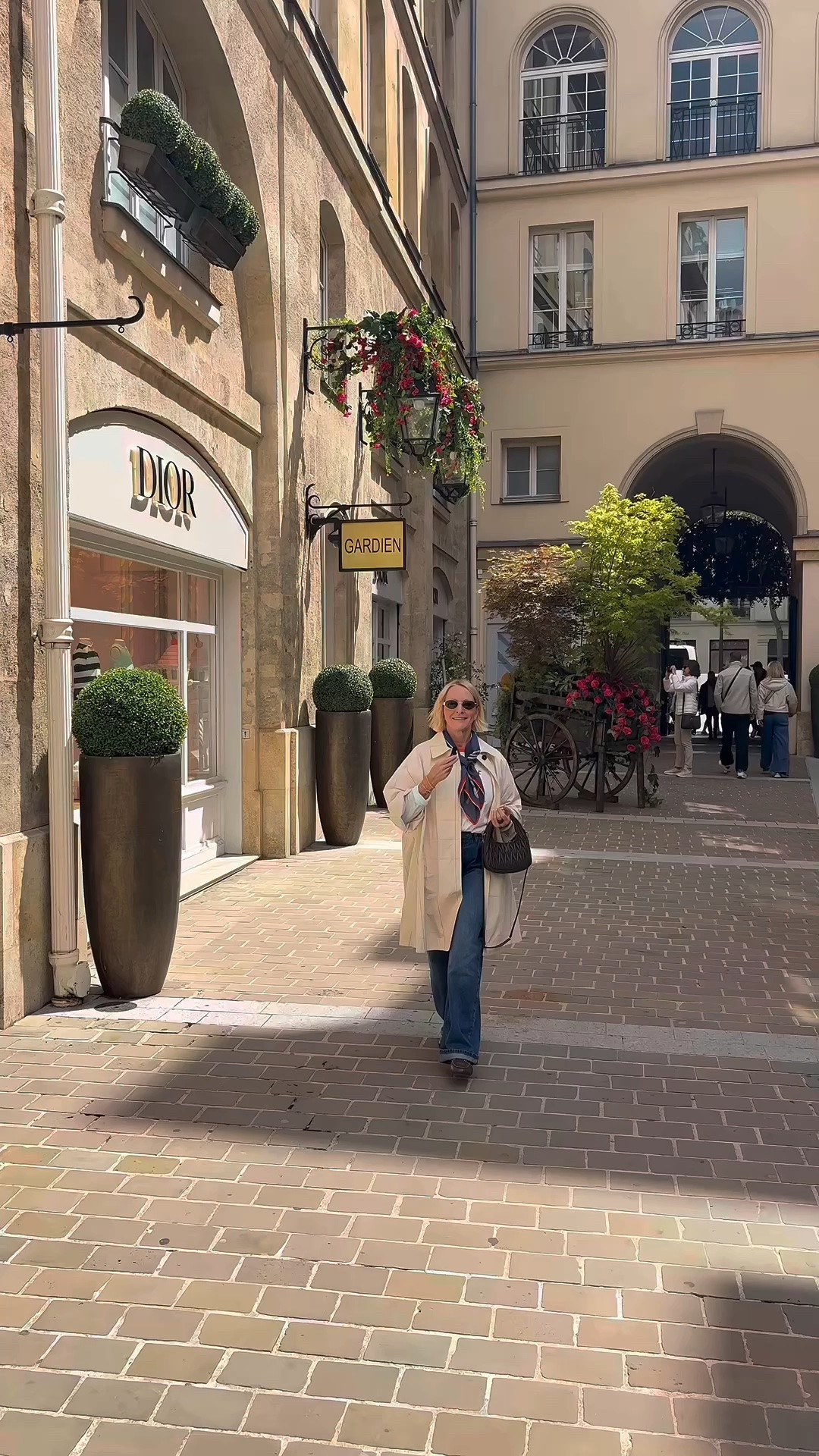 Paris Day 2🇫🇷

Coat is new at ZARA, I’ll add the product code in my IG post.

Size 28 in Assembly Label Jeans. I am 165cm.

#LTKaustralia #LTKtravel #LTKover50style