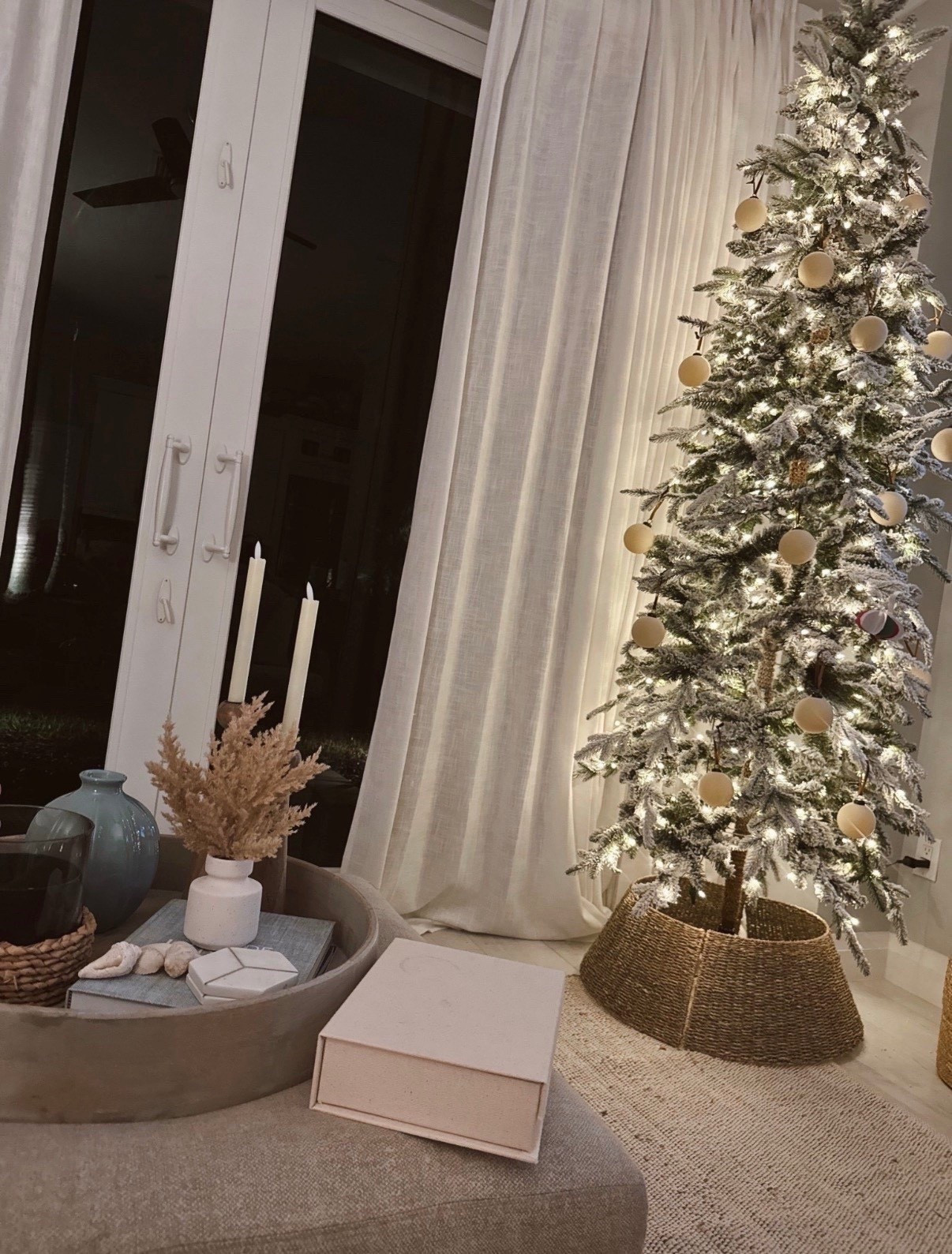 Almost half off my Christmas 9ft tree ! Far from done but I have multiple of this exact tree in both homes! I love her!🎄
I have 9ft

#LTKHoliday #LTKHome #LTKSeasonal