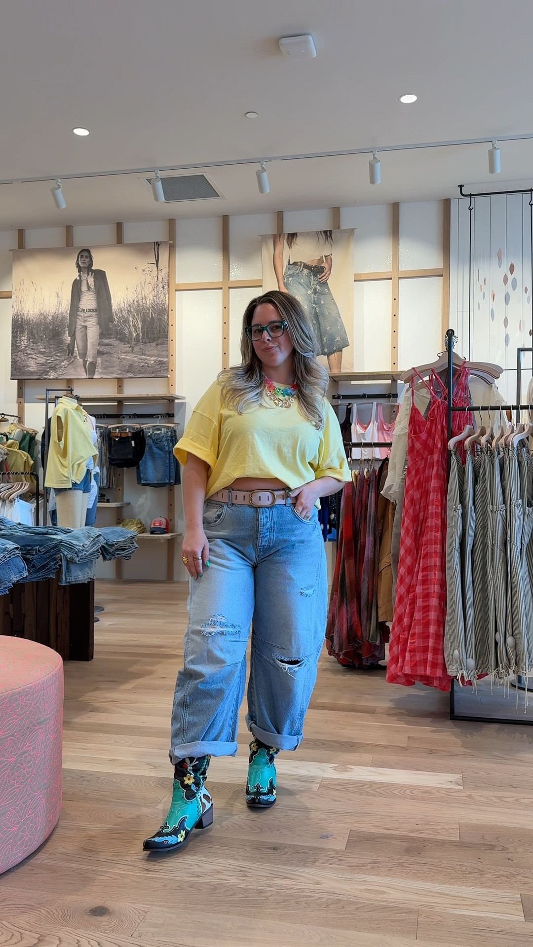 OOTD 5.3

size 30 in jeans
size medium in top
size 6.5 in the boots TTS

#LTKMidsize #LTKFindsUnder100 #LTKShoeCrush