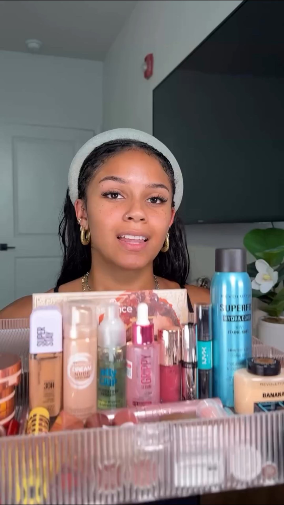 She ate the house down boots! All on a budget 🫣👀❤️ I’ll have everything linked in my LTK 
#baddiemakeup #drugstoremakeup #makeuptutorial #summermakeup #trendingmakeup