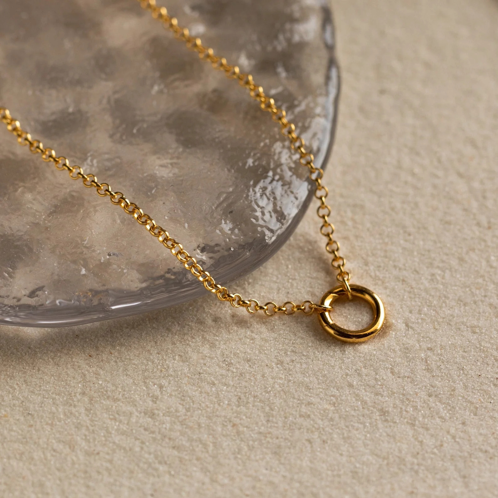 Rolo Link Chain Circle Charm Necklace | Caitlyn Minimalist | Caitlyn Minimalist