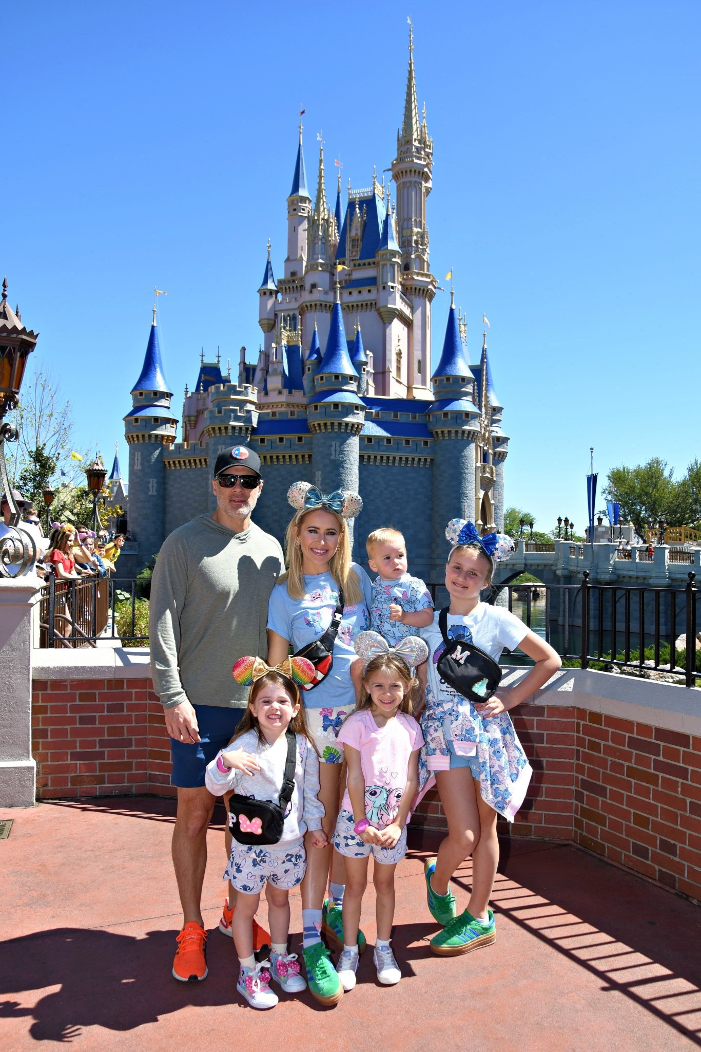 It’s our Stitch themed day at Magic Kingdom. The weather has been perfect in Walt Disney World!  🌸🌺🌼