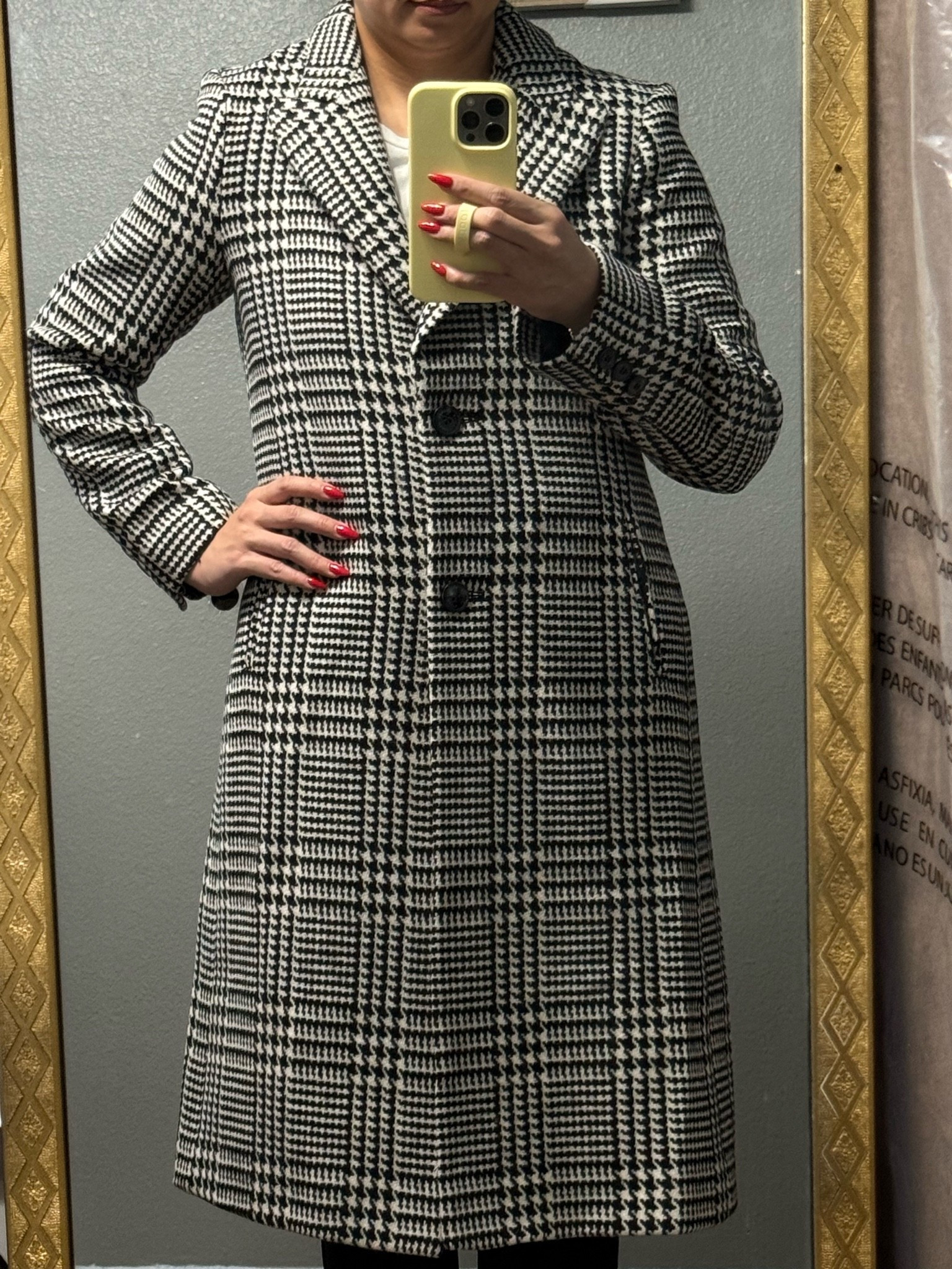 This black and white check coat that’s on sale during the Nordstrom Anniversary Sale is so good!!

It also comes in six other colors!

Size down as it does run big!

#LTKgrwm #LTKootd #LTKSaleAlert