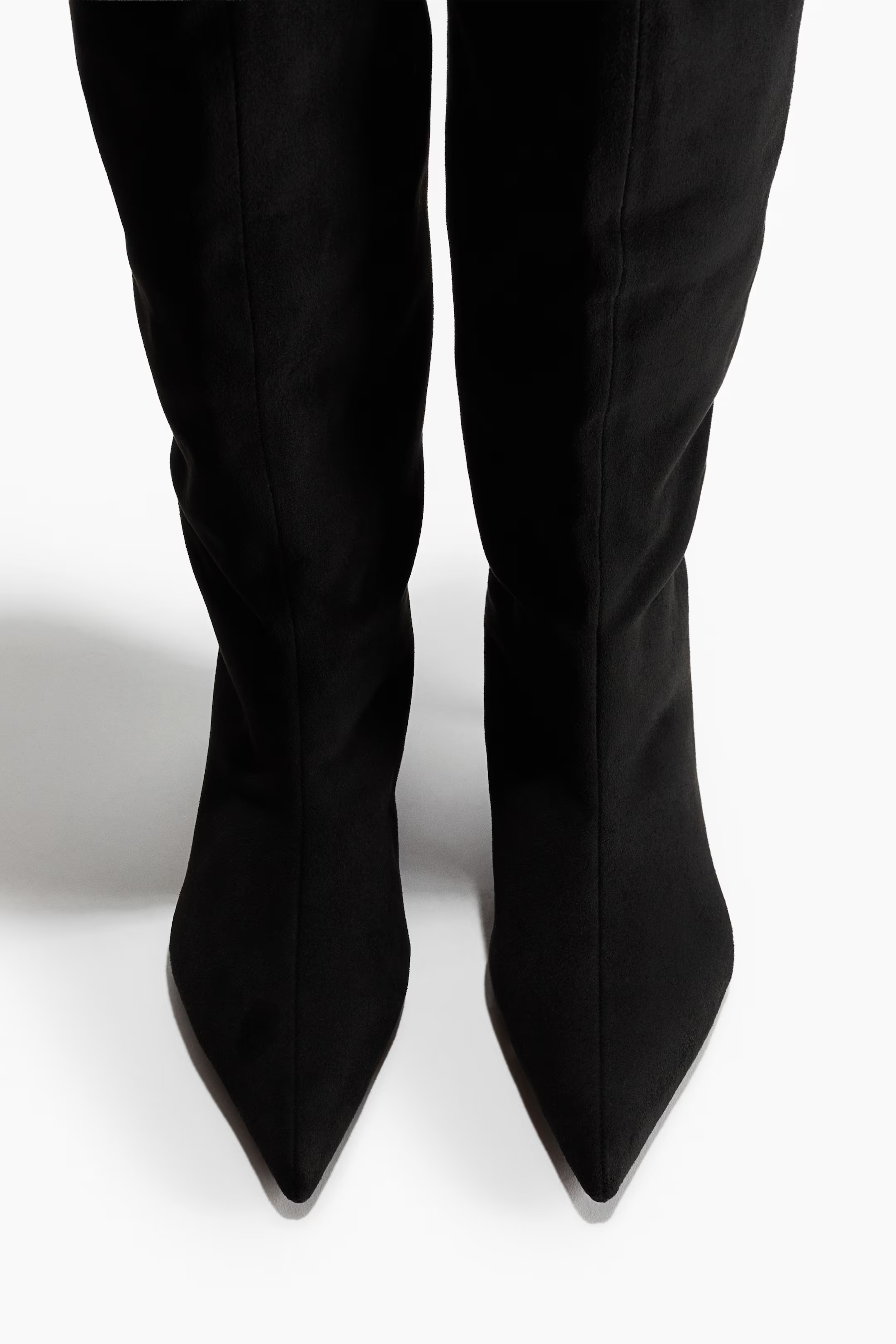 Stiefel mit Kitten Heel | H&M (DE, AT, CH, NL, FI)