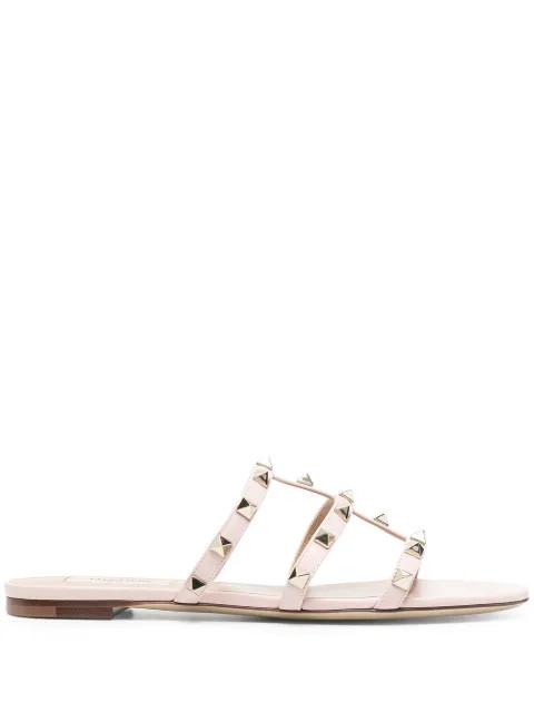 Rockstud flat sandals | Farfetch (US)