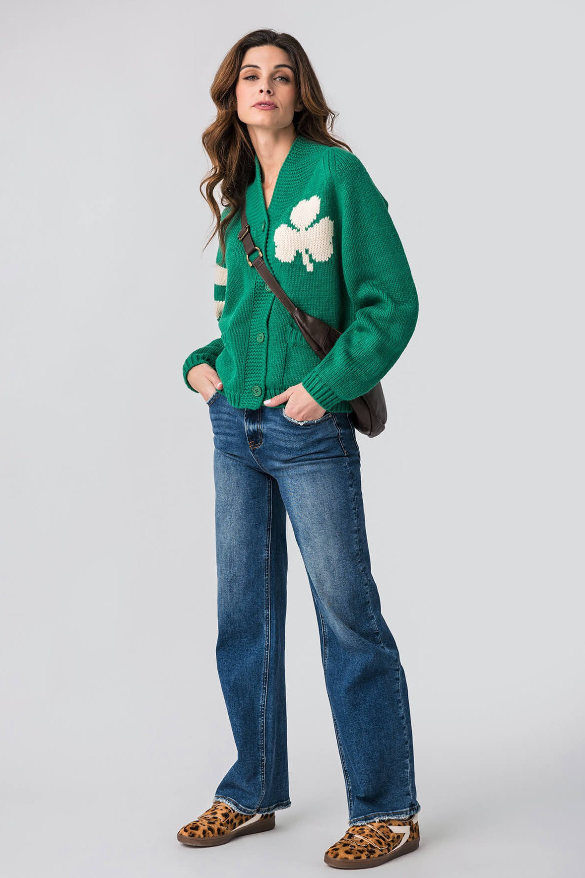 Obsessed is an understatement 💚 This shamrock sweater is the perfect cozy-cute moment for St. Paddy’s Day plans. Whether you’re doing brunch, a parade, or a fun night out, this one makes it so easy to be festive and comfy ☘️✨#LTKStyle #LTKDeals #SocialThreadsStyle #StPaddysDayOutfit #StPatricksDayLook #ShamrockStyle #IrishInspired #GreenSweater #FestiveFashion #SpringOutfit #CasualStyle #CozyVibes #HolidayReady #CuteAndComfy #MarchOutfits #LuckyGirlEnergy #BarCrawlOutfit #LayeringSeason #EverydayFashion

#LTKSeasonal #LTKU #LTKSpringSale
