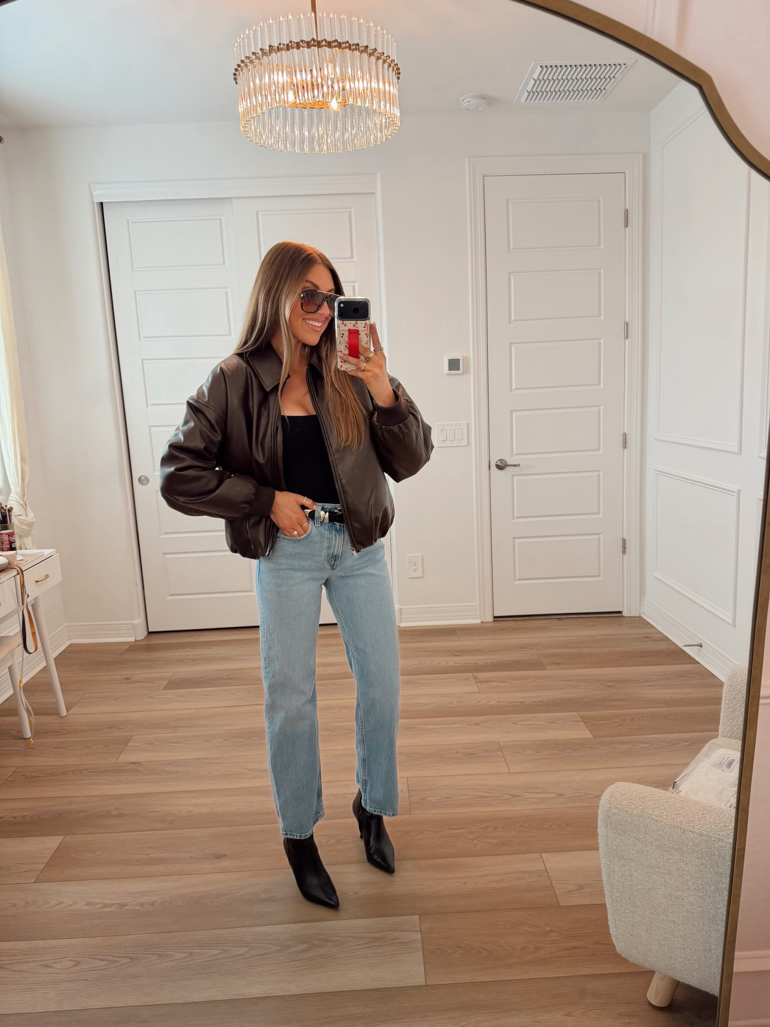 Abercrombie sale ends today!  Use code DENIMAF

Wearing a 27 short in the jeans 