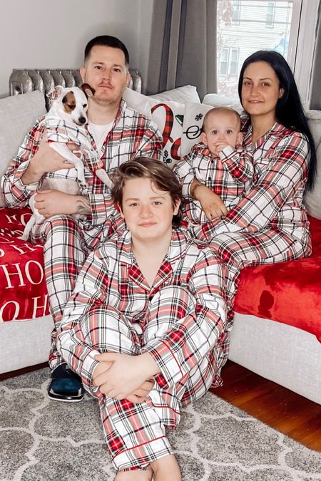 Chic cotton collared matching pajamas for parents children and pets!
#matchingfamily #matchingsiblings #matchingpets #holidaypajamas #holidaypjs #collarbuttondown #cottonpajamas #familyfashion

#LTKstyletip #LTKHoliday #LTKfamily