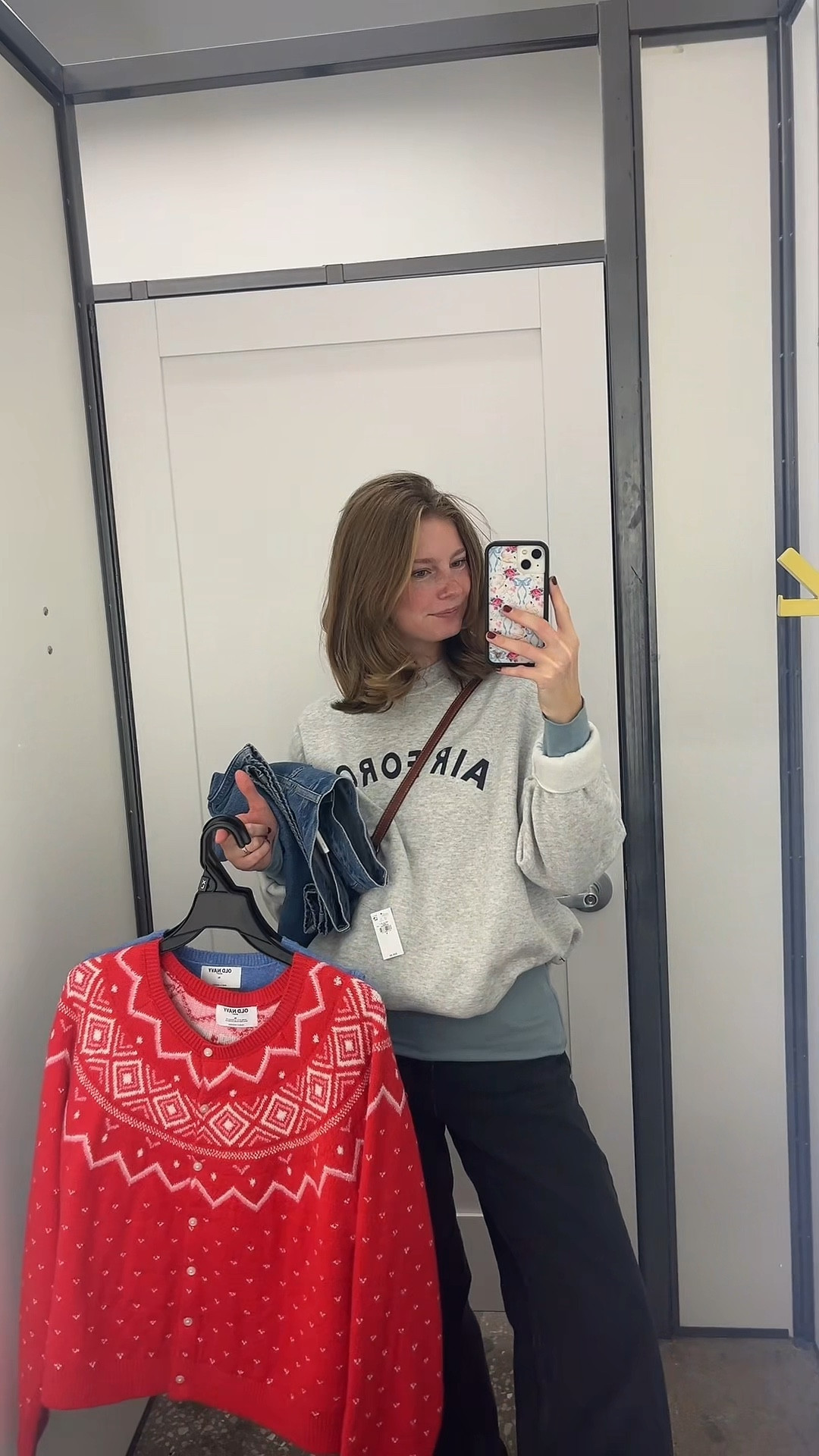 Old navy<3

#LTKHoliday #LTKStyleTip