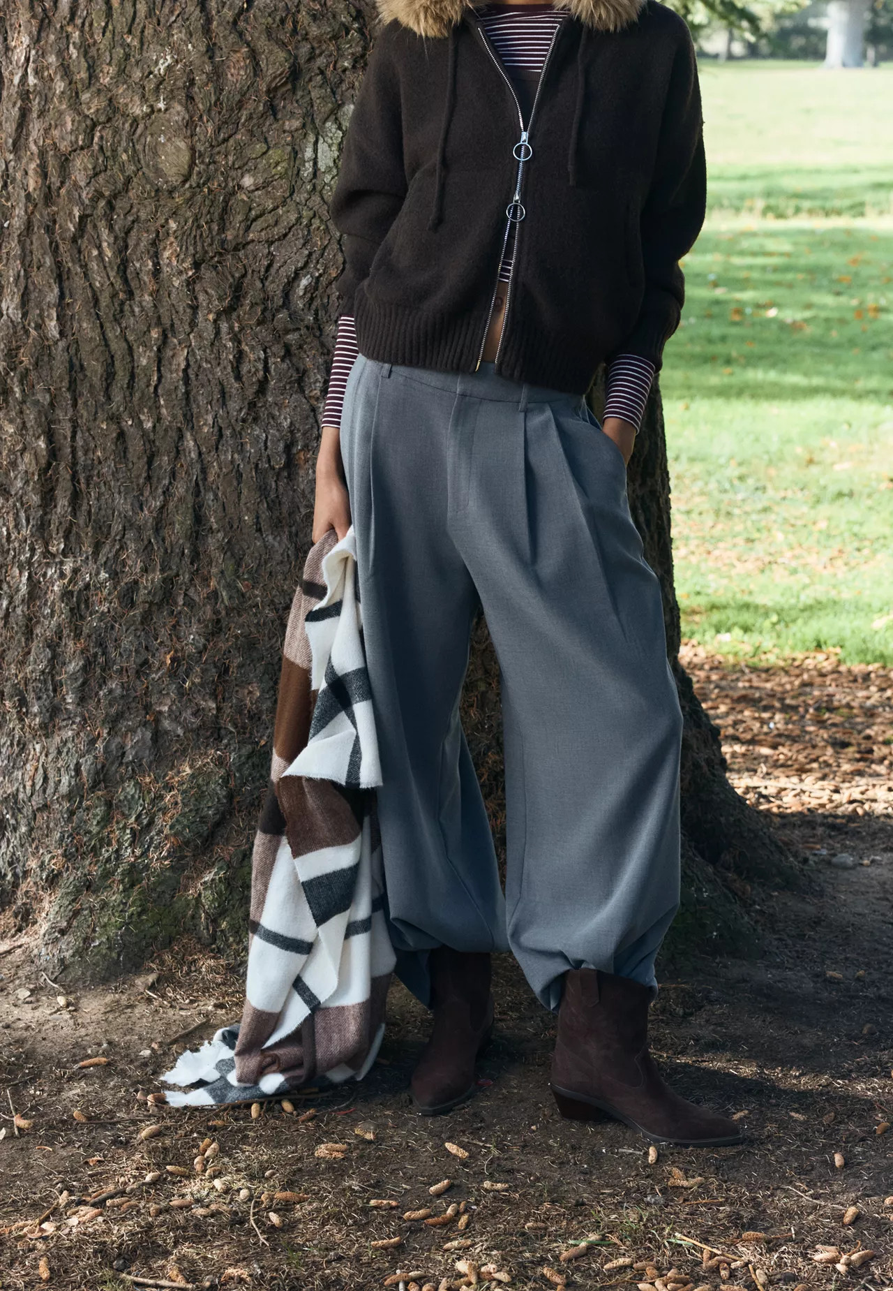 Super wide-leg adjustable trousers | Stradivarius (UK)