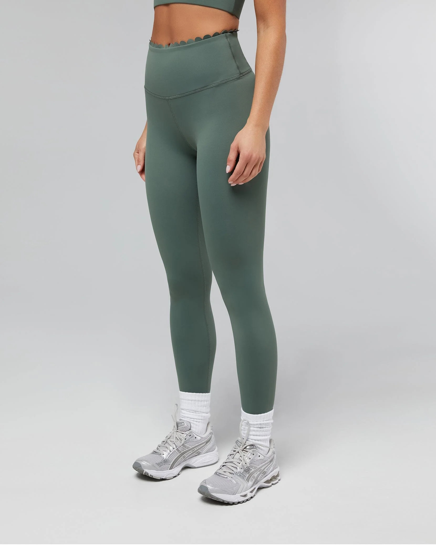 Scallop Legging | IVL COLLECTIVE