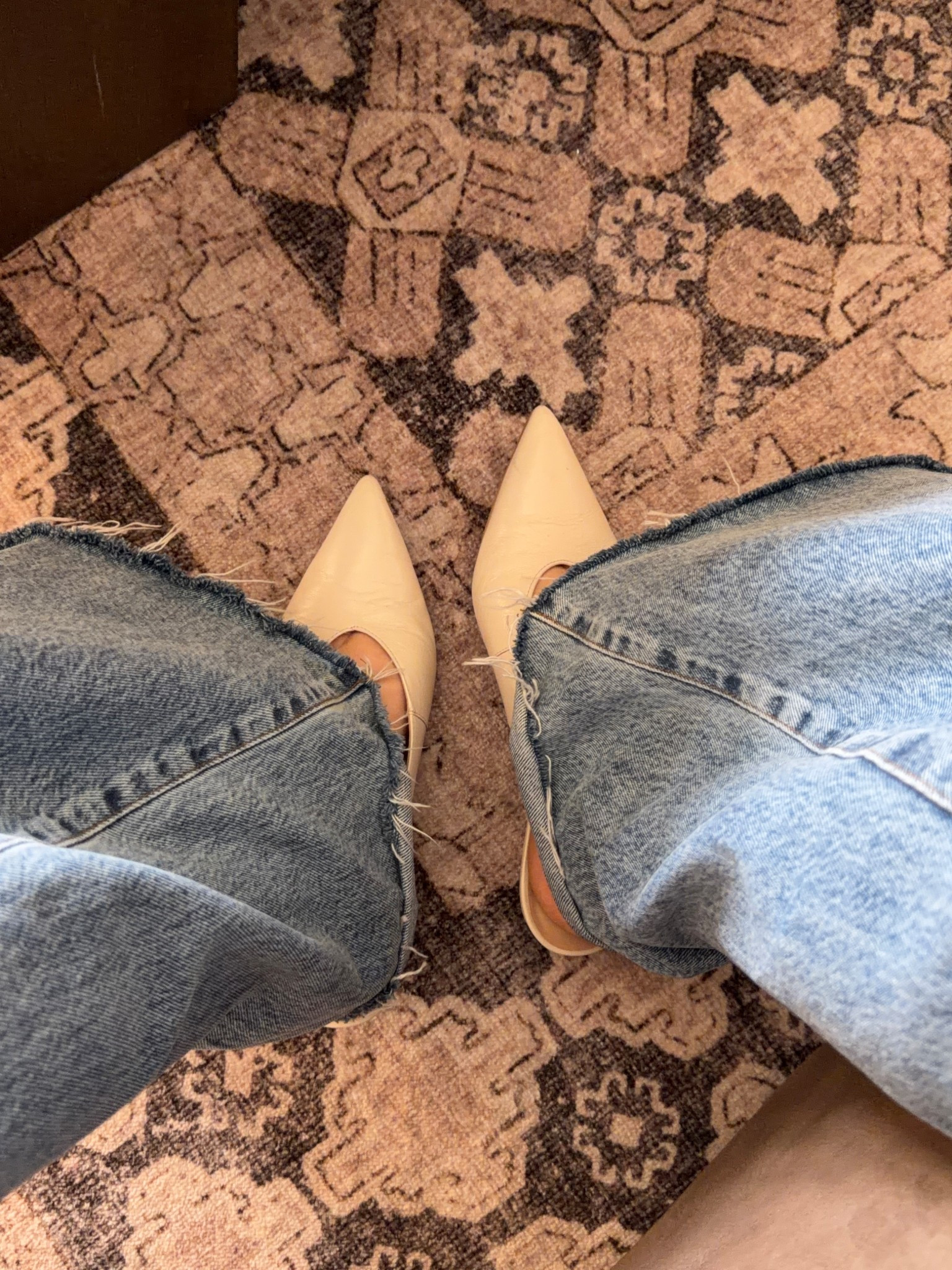 Jeans true to size they have great stretch and I love the slight flare. Linking similar kitten heels these are two years old and I wear them with everything! 

#kittenheel #momstyle #bresheppard #kittenheels #bootlegjeans #churchstyle #winterstyle 
