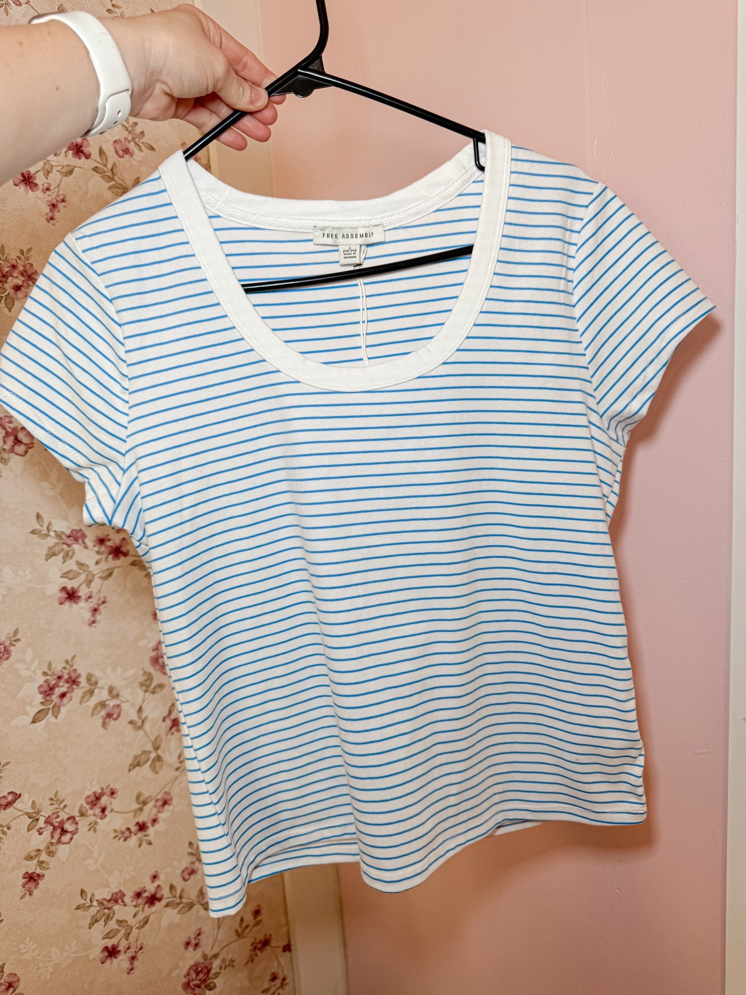 Y’all don’t sleep on Walmart… I found the cutest top for spring 🌷🤩

#LTKdayinmylife #LTKootd #LTKgrwm