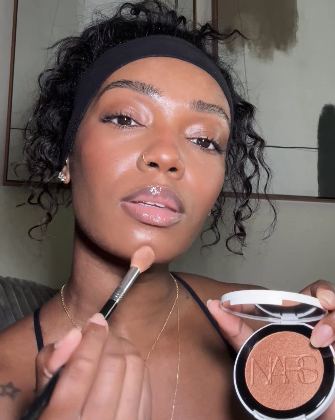 Glowy skin 

#LTKBeauty #LTKStyleTip #LTKOver40