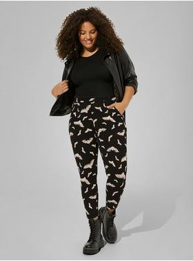 Crop Signature Waist Pocket Premium Legging | Torrid (US & Canada)