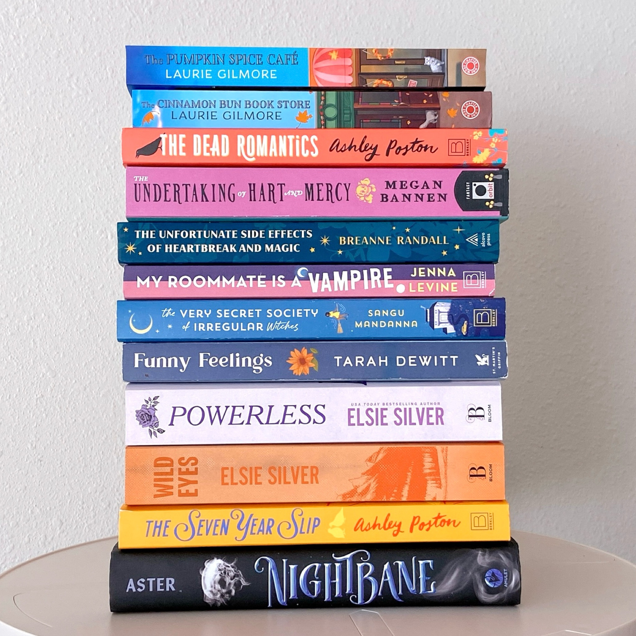 fall book haul 🍂🎃📚🧡 

#LTKFallSale #LTKVideo #LTKSeasonal