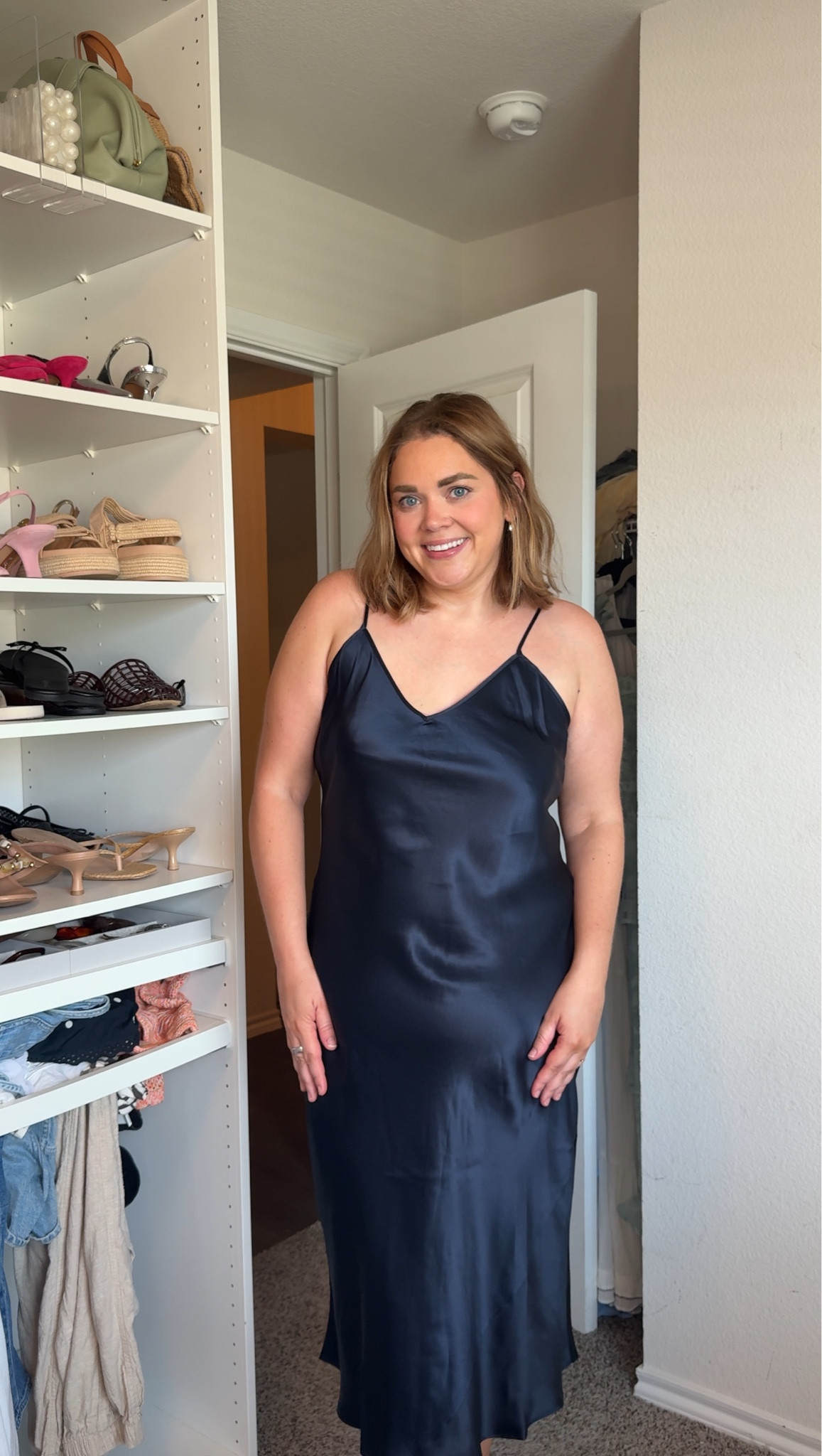 Silk midi dress wearing xl

#LTKMidsize #LTKPlusSize