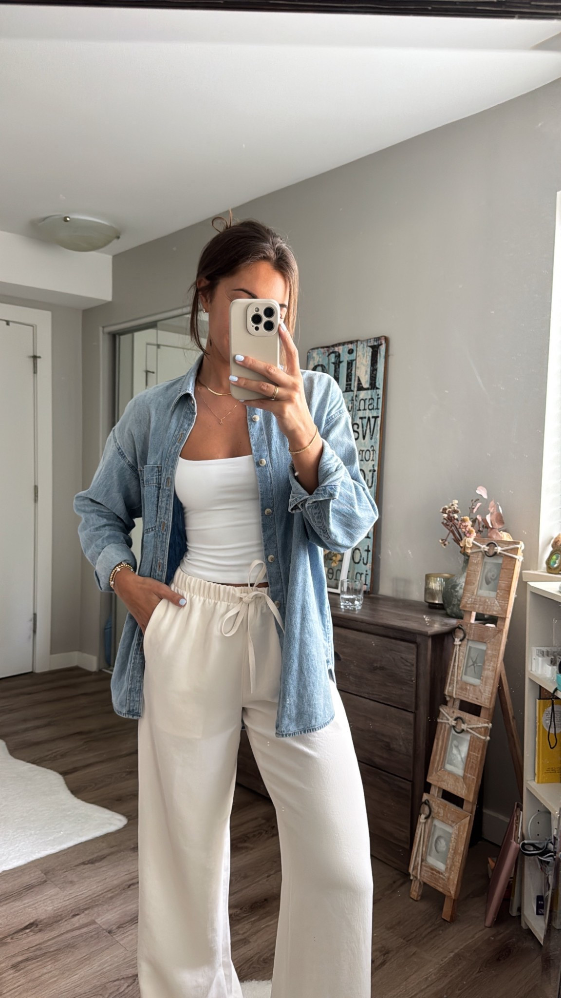 Aritzia spring outfit!
shirt & tank XS
pants S