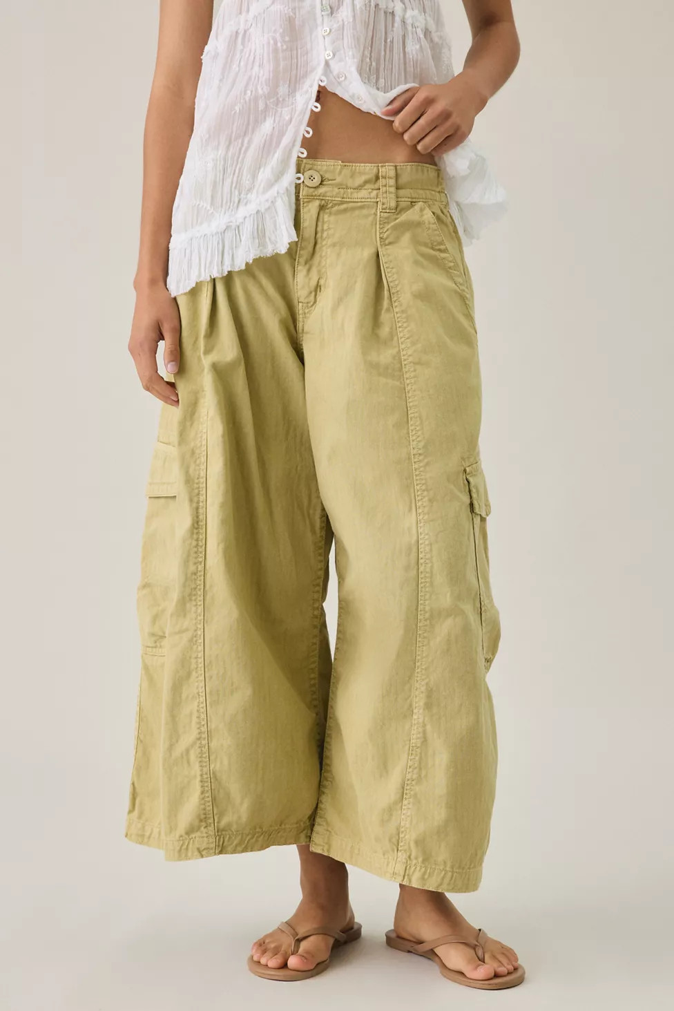 BDG Static Mid-Rise Cargo Culotte Pants | Urban Outfitters (US and RoW)