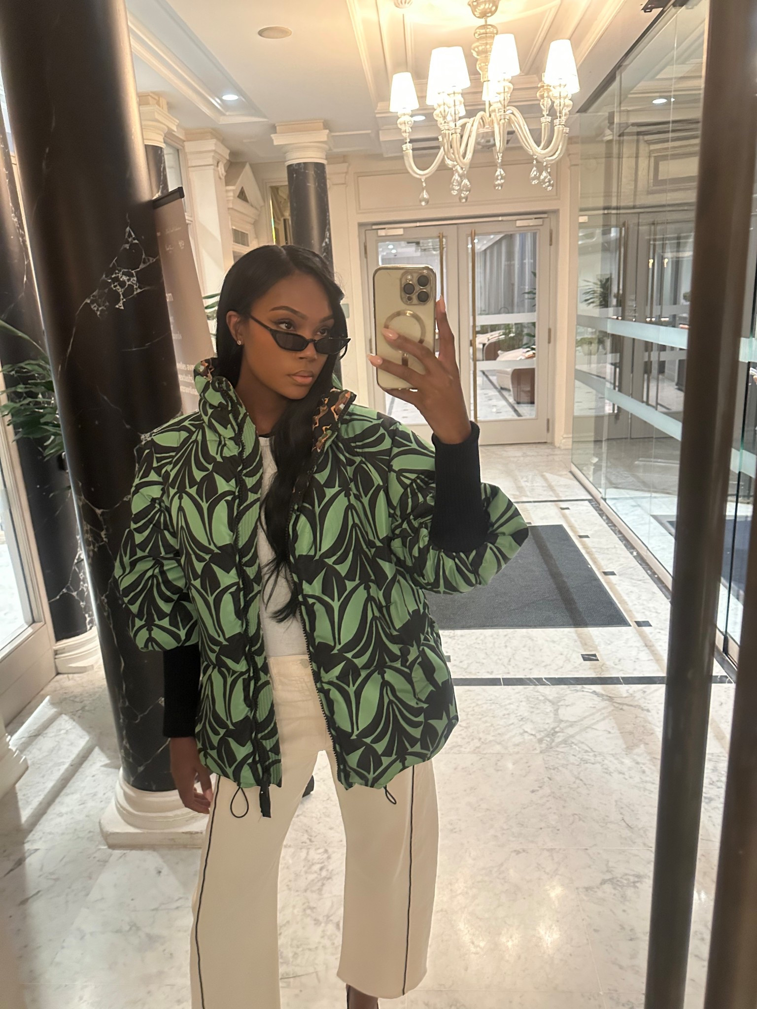 Casual but Chic ❤️ #motherdenim #ivoryjeans #cateyesunglasses #doubleJ #greenpuffercoat

#LTKShoeCrush #LTKStyleTip #LTKSeasonal