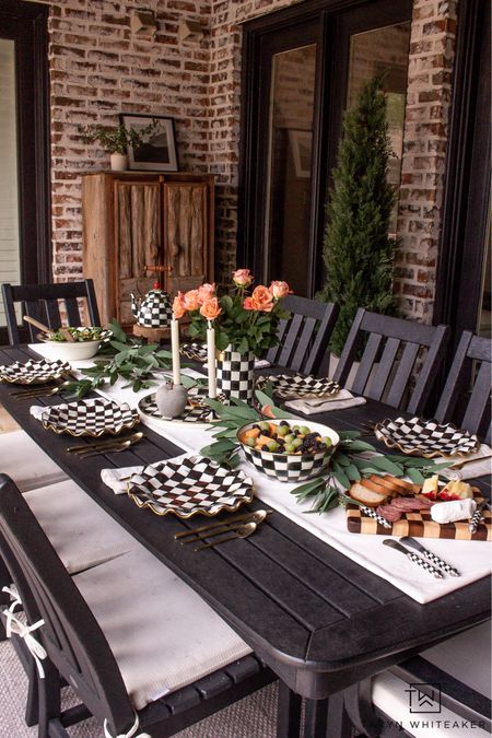 Outdoor dining

Outdoor dining inspo  dining inspo  outdoor decor  home inspo  home finds  best sellers  tarynwhiteakerr

#LTKHome