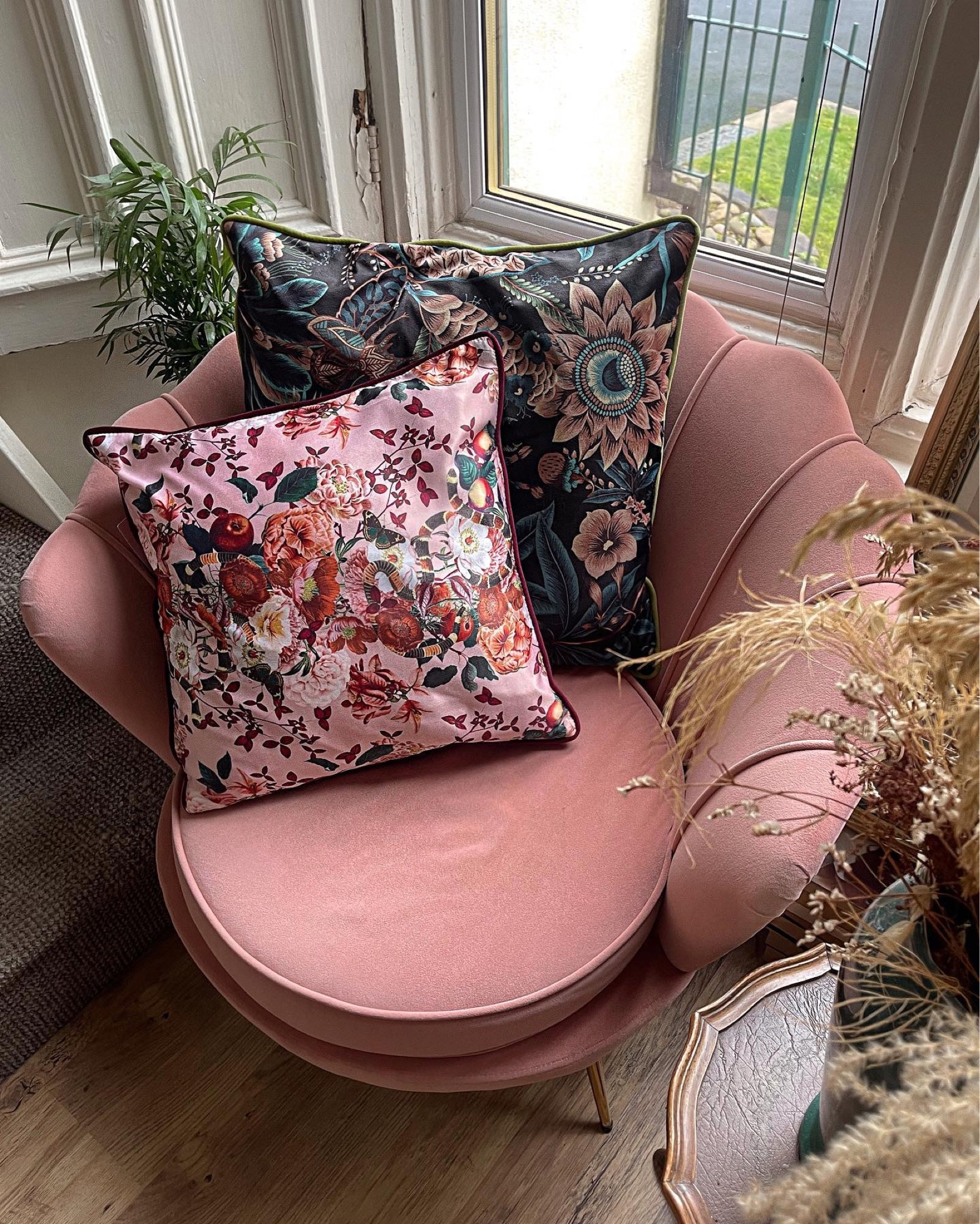 Pink suede chair/shell chair/interior/home wear/art deco

#LTKhome #LTKunder100 #LTKeurope