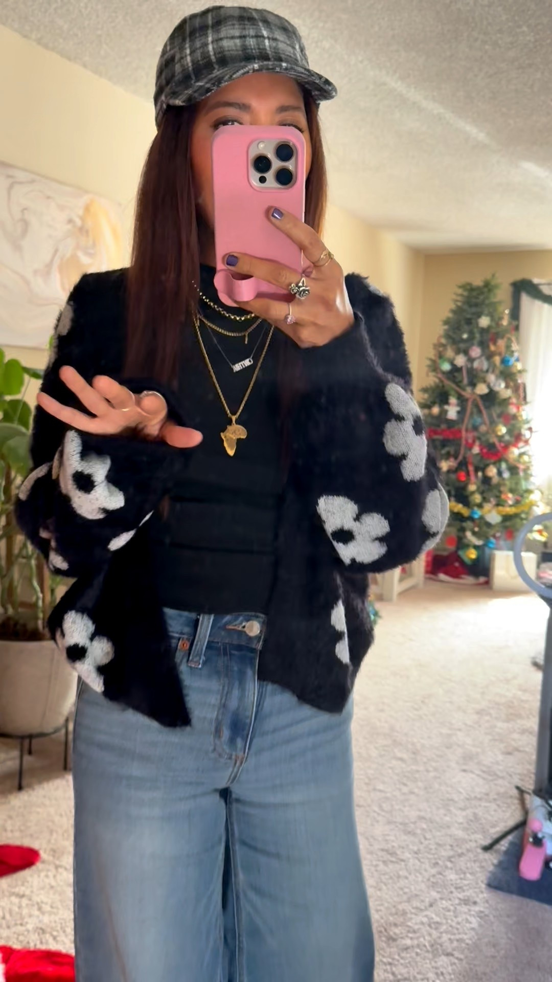 Amazon sweater haul you’ll wear on repeat 🤍
These three sweaters + the open-front cardigan are super soft, great quality, and so easy to style with jeans, leggings, skirts, sneakers, boots—literally anything.
Chic, cozy, elevated… and all linked for you! ✨🛍️
Top Size XS

amazon sweaters, amazon cardigan, cozy sweaters, fall fashion, winter sweaters, amazon haul, chic layering, open front cardigan, affordable style, soft knit sweater, everyday outfits, capsule wardrobe, neutral outfits, fashion basics, ltk fashion, ltk finds, amazon fashion finds, amazon outfit ideas, sweater weather

#LTKootd #LTKGiftGuide #LTKmomlife