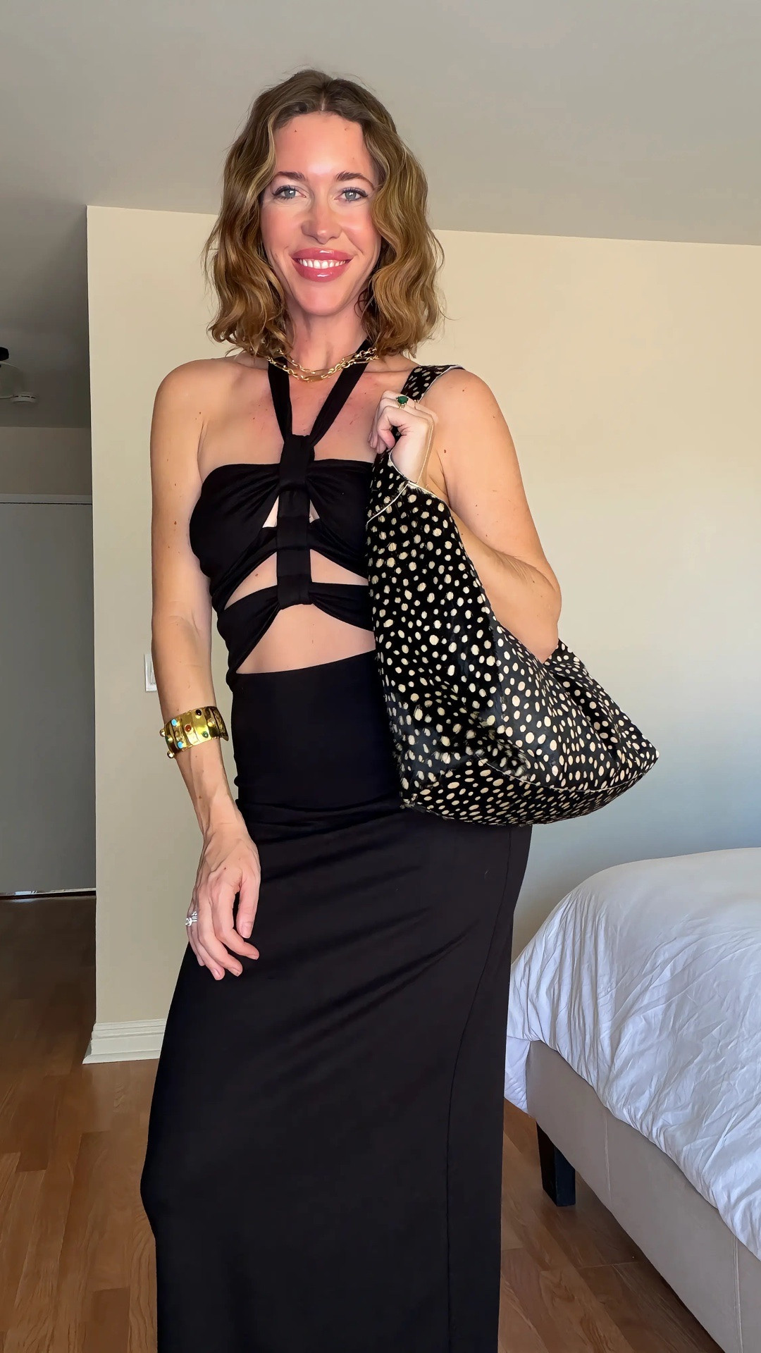 One bag. Three moods. The Lindsey does it all. 🖤 Whether you are heading out on a date night OR need vacation outfit inspo… I got you 😎

#LTKgrwm #LTKTravel #LTKootd