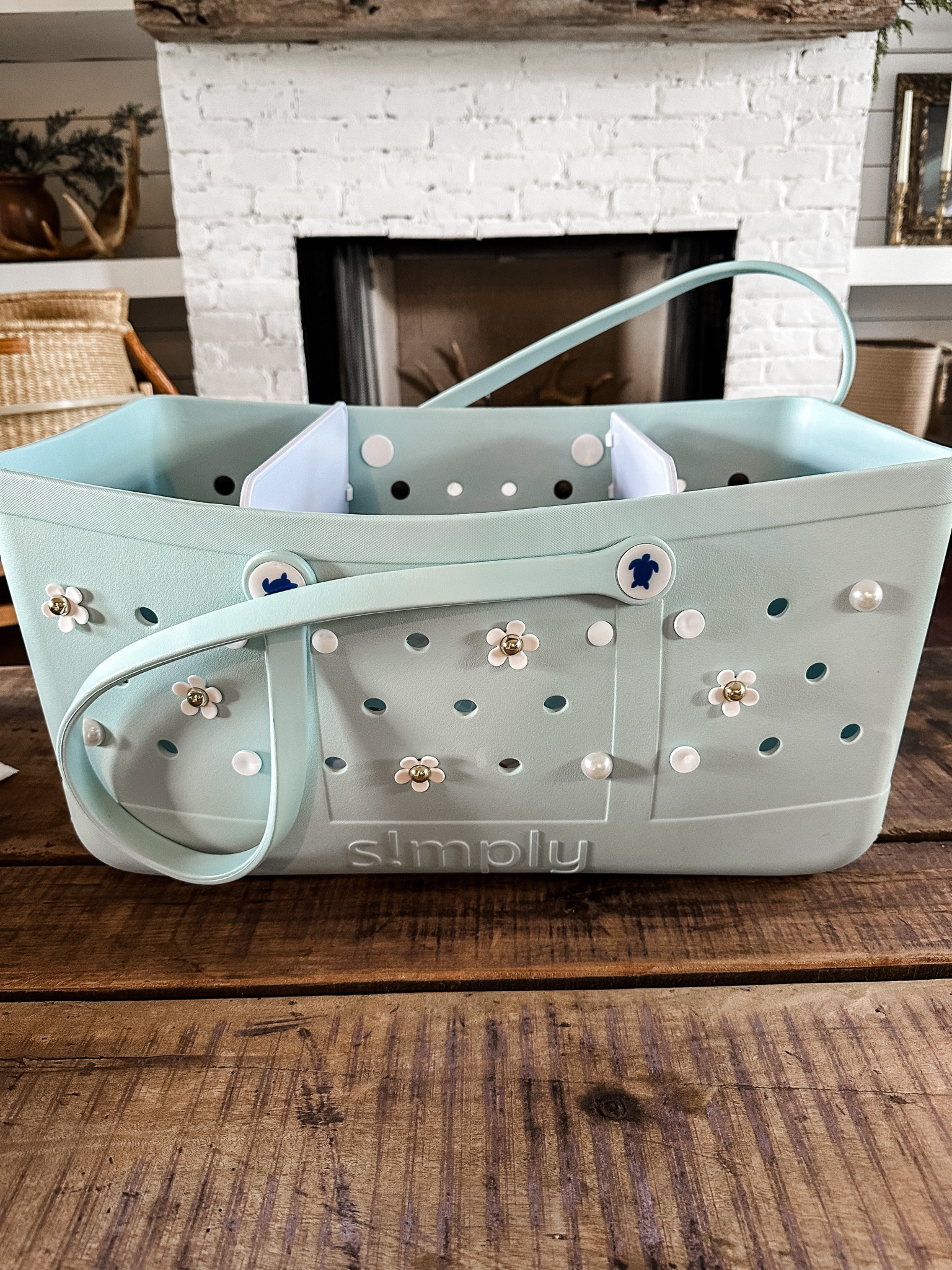 The cutest charms and convenient dividers for our simply southern bag making it easy to stay organized for extra baby items to keep in the car! Also great for pool or beach days! 

#LTKItBag #LTKFamily #LTKTravel