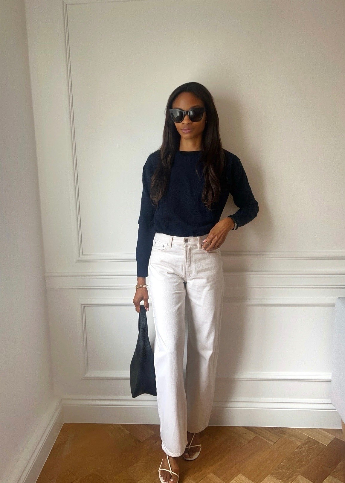 Navy jumper for all seasons

#LTKuk #LTKstyletip