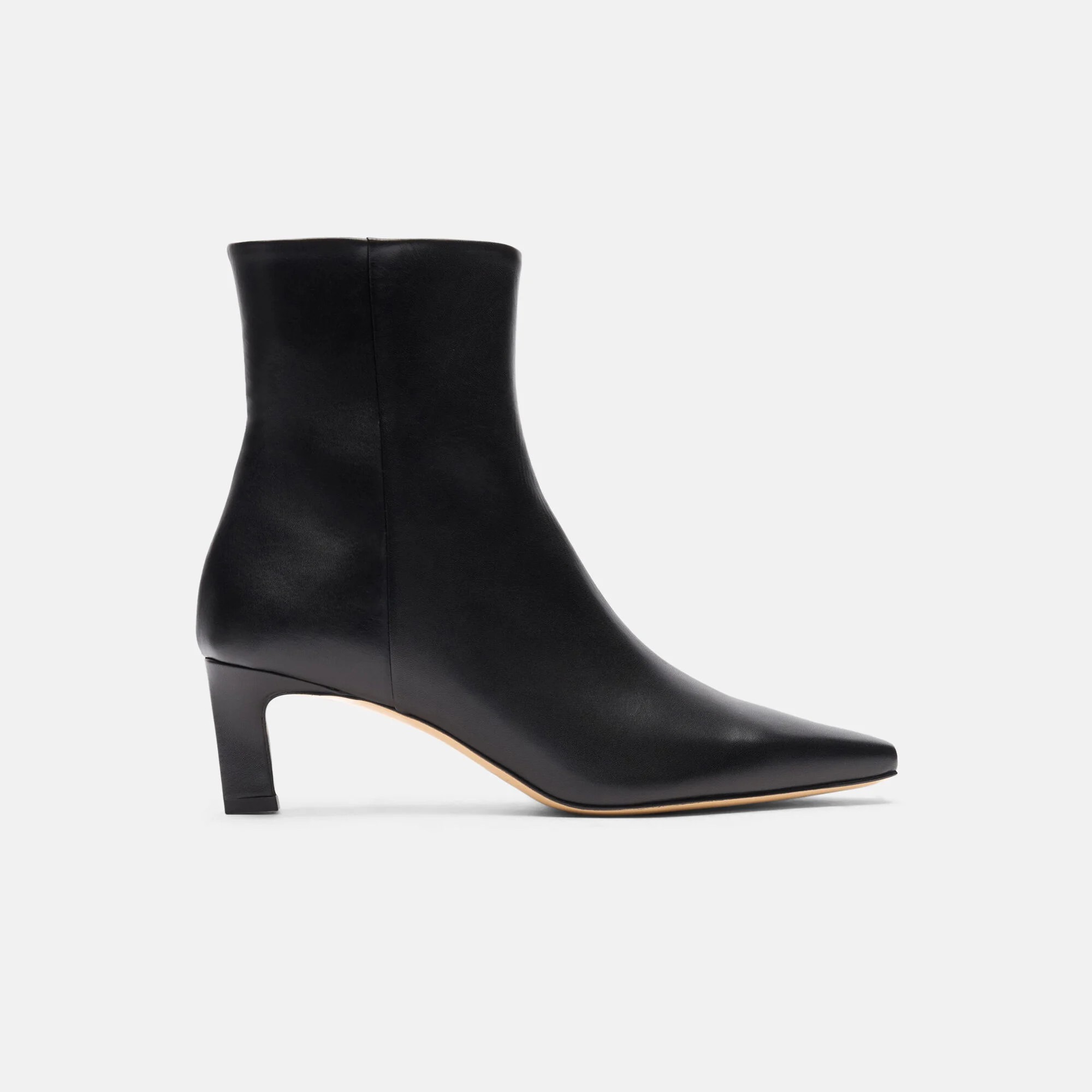 Kitty Black | Scarosso