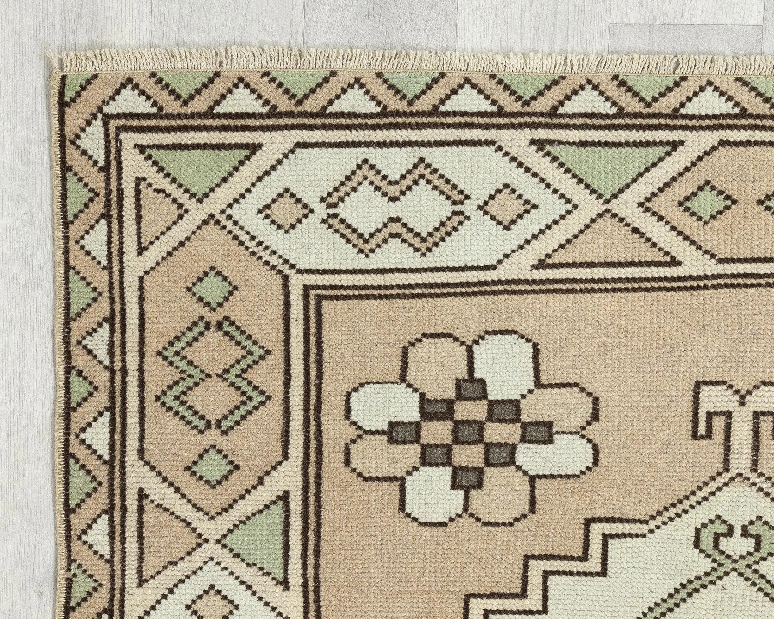 Vintage Oushak Rug 4x6: Small Turkish Neutral Rug - Etsy | Etsy (US)