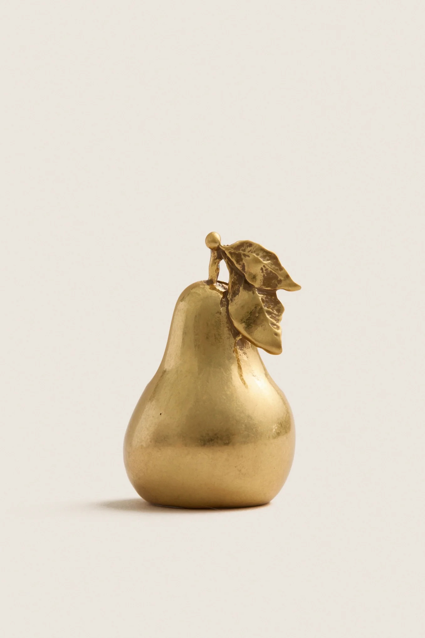 Gold Pear Place Card Holder Set of 4 | Tuckernuck (US)