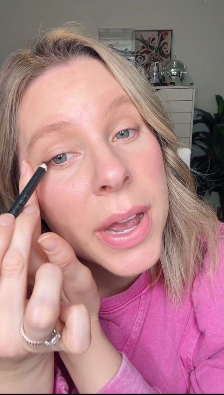 Here is an easy and simple way to add a little lifted wing to your eyes. All it takes is an eyeliner and your finger!

Follow for easy and everyday makeup and share this post with a friend who likes easy makeup! 

Using eyeliner by @chantecaille in shade jasper. 

#LTKbeauty #LTKunder50 #LTKFind