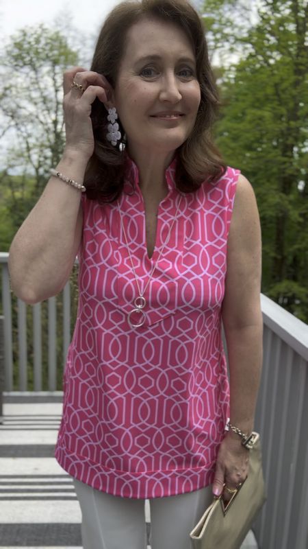 The print on this pretty pink tunic top also comes in longer sleeves and dresses!!💞💞💞 made of Jude cloth and perfect for warmer days. Doesn’t wrinkle and perfect for travel and vacation 
The white pants are a slender fit. Wearing size medium in both pants and top. Code Theresa15 for 15% off sitewide  

#LTKMidsize #LTKTravel #LTKParties