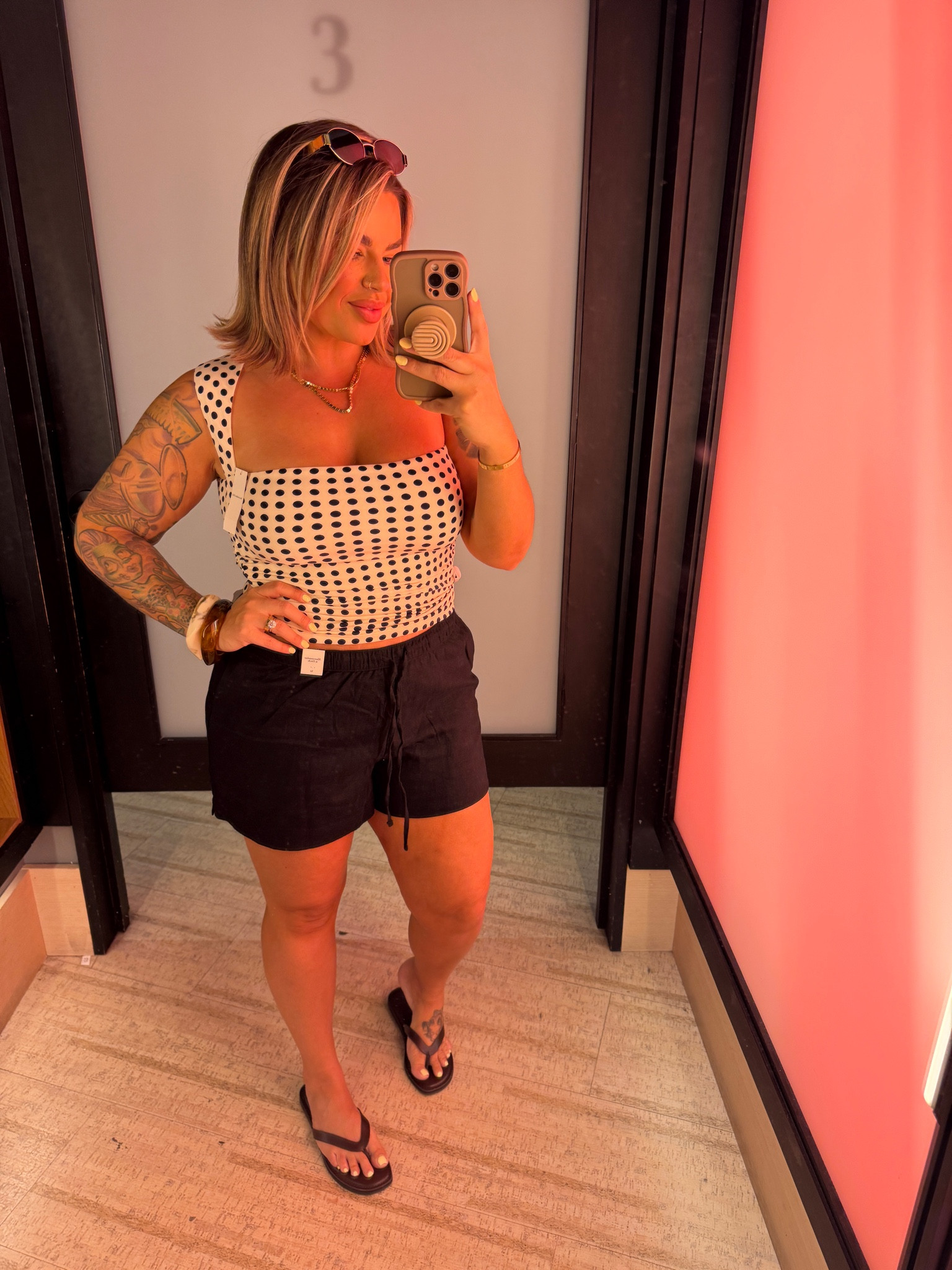 Top M needed a L 
Shorts L 
Use stackable code AFSUMMER to save extra 15% off 
#Abercrombie #Shorts #Linen 

#LTKSaleAlert #LTKMidsize #LTKFindsUnder50