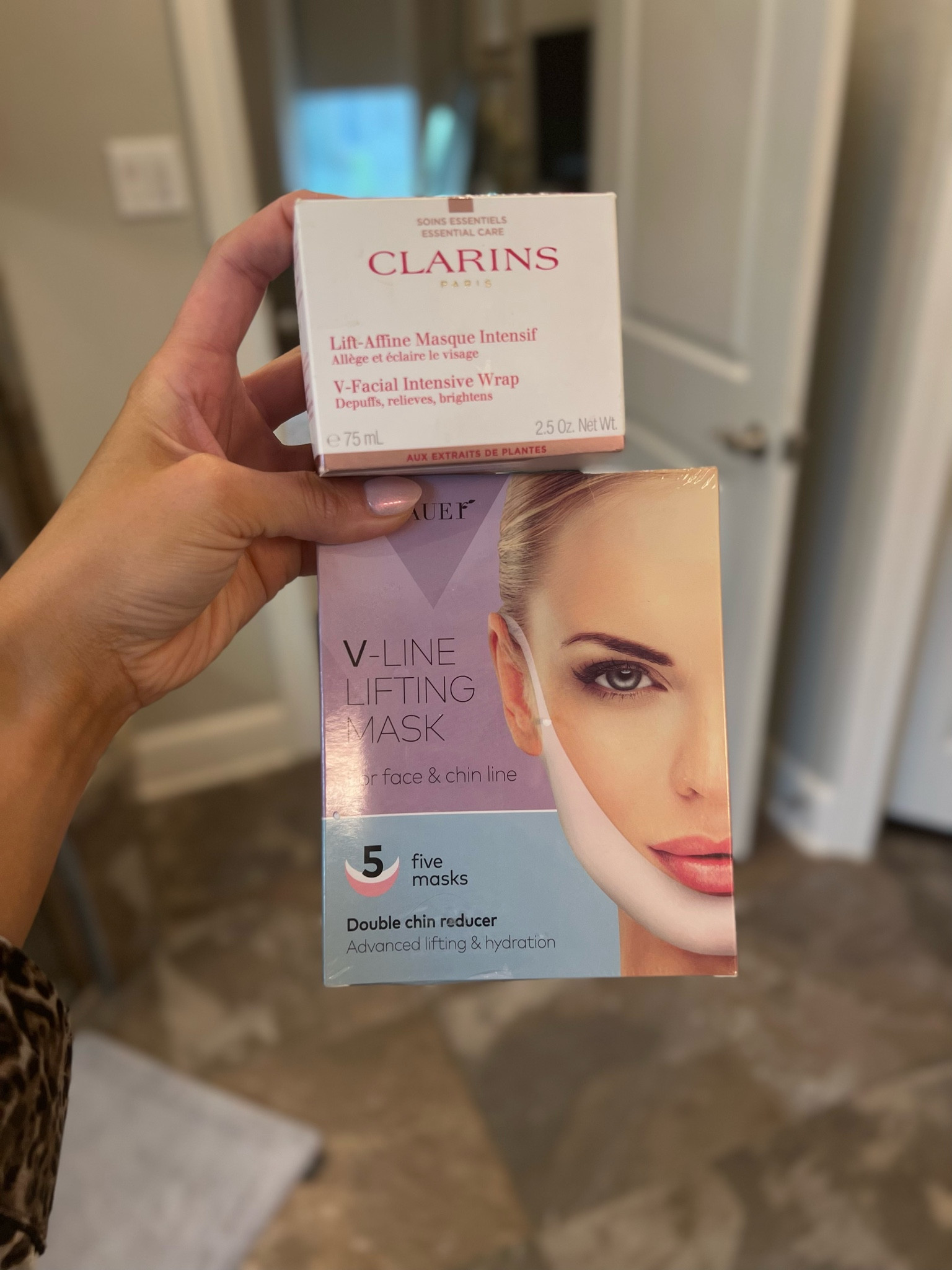 If you have a special event or want to tighten up your jawline and lift your face. This mask and jawline lifter will do the trick! Easy to use and the mask lasts a long time! A little product goes a long way! #clarins #snatchedjaw #facemask #antiagingtip #amazonfinds #amazonbeauty

#LTKunder50 #LTKbeauty
