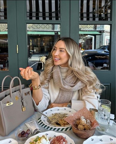 Cream and beige autumn outfit for lunch at Harry’s

#LTKeurope #LTKSeasonal #LTKstyletip