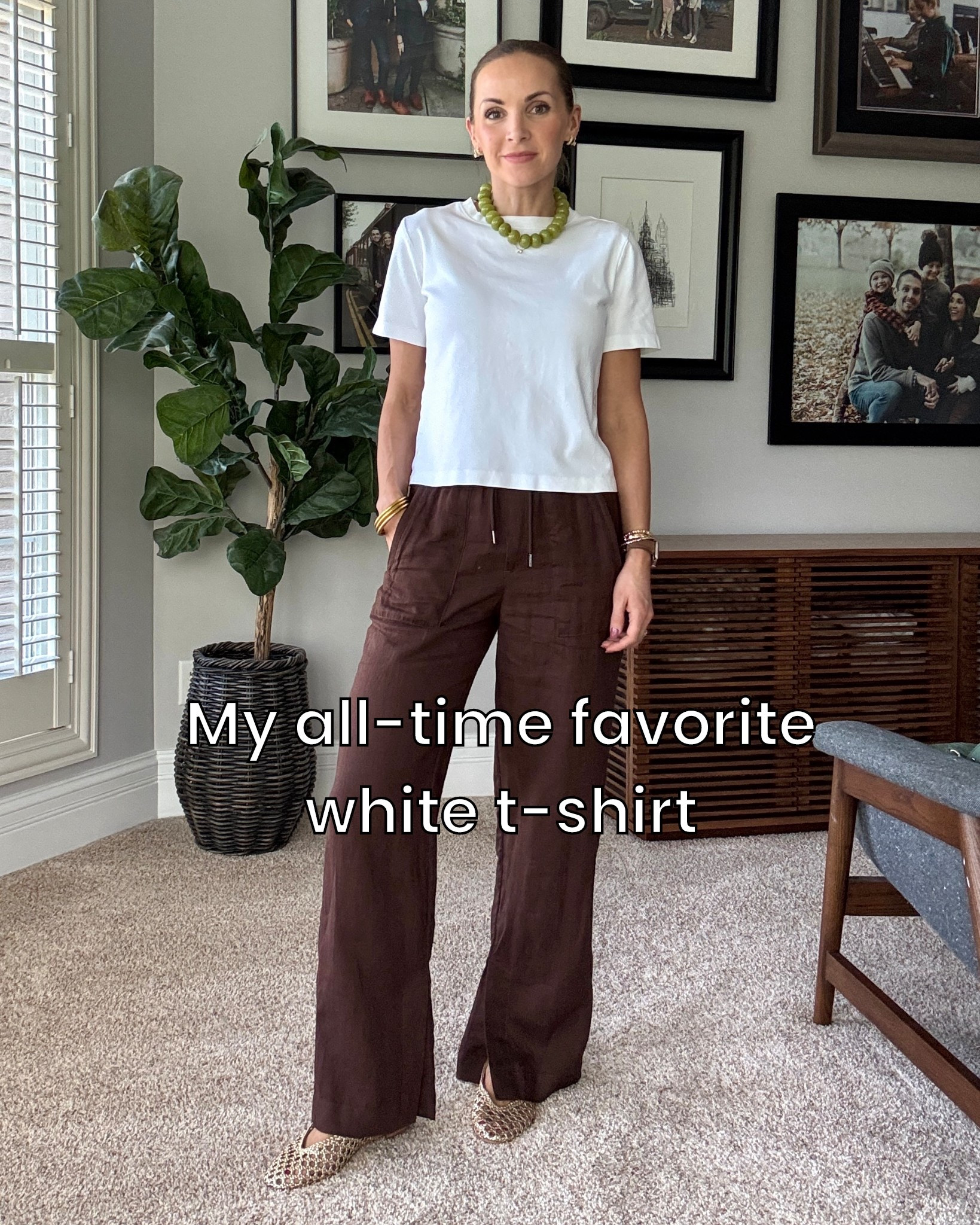 My favorite ever white tee - not see through and not too fitted or boxy. I’m in a size X-small. @Aritzia 