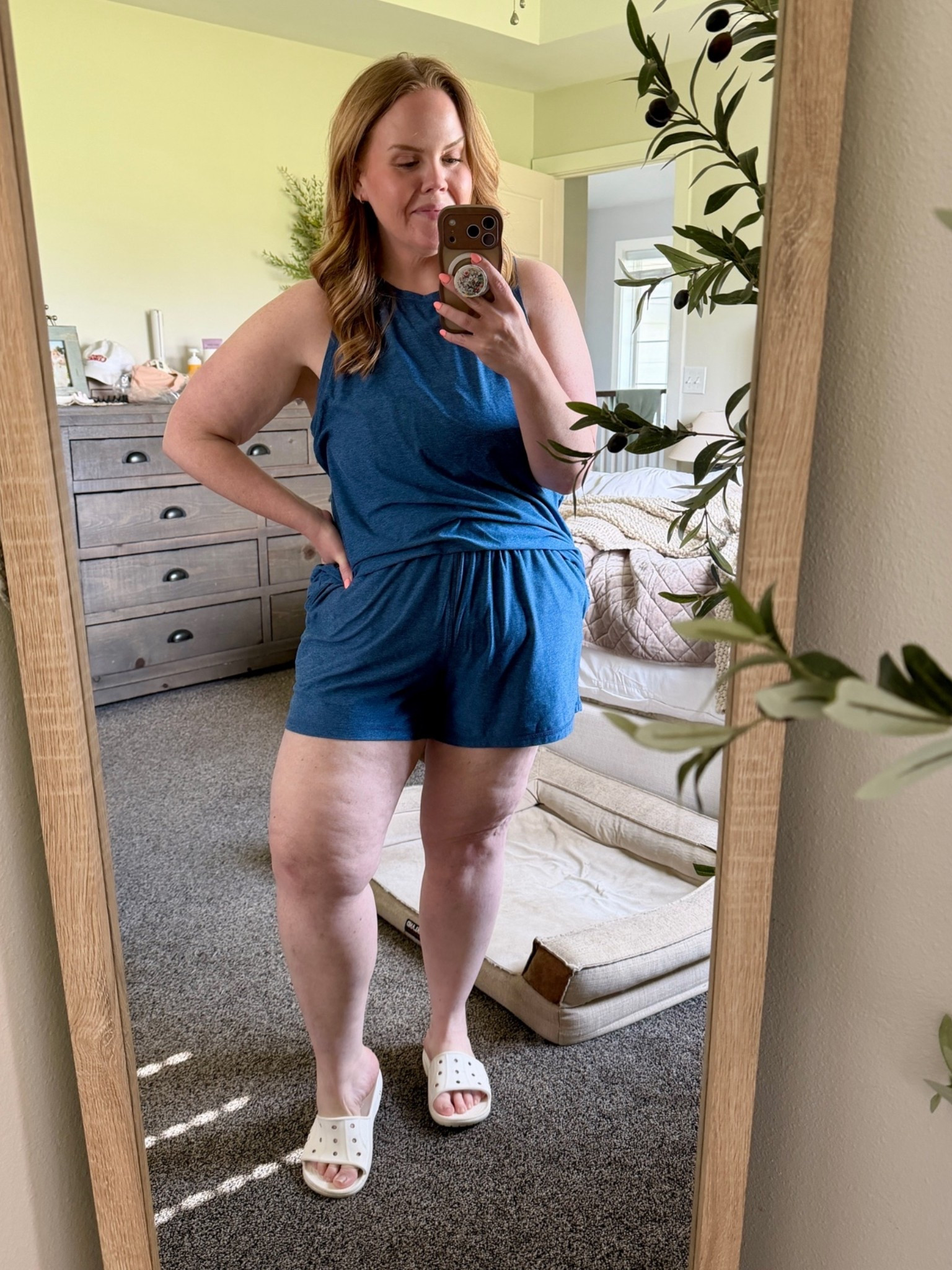 My go to summer set. $15, buttery soft. Perfect for hot baseball nights.


Wearing an XL, could do a L!

#LTKmomlife #LTKMidsize #LTKfitnessgoals