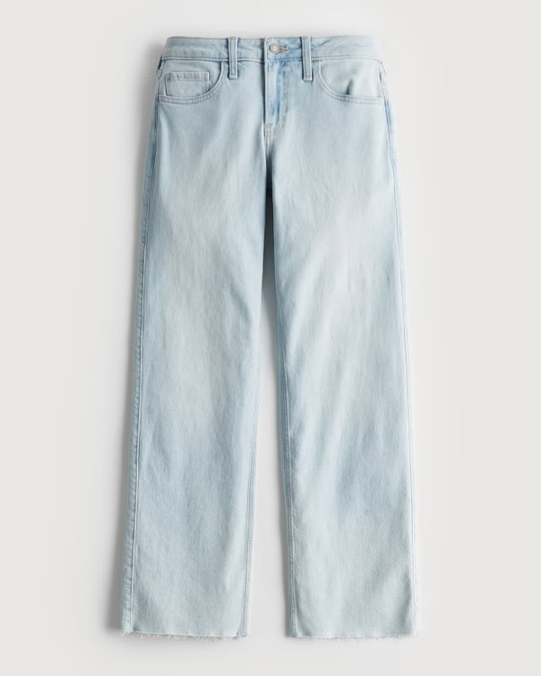 Women's Low-Rise Light Wash Y2K Baggy Jeans | Women's Clearance | HollisterCo.com | Hollister (US)