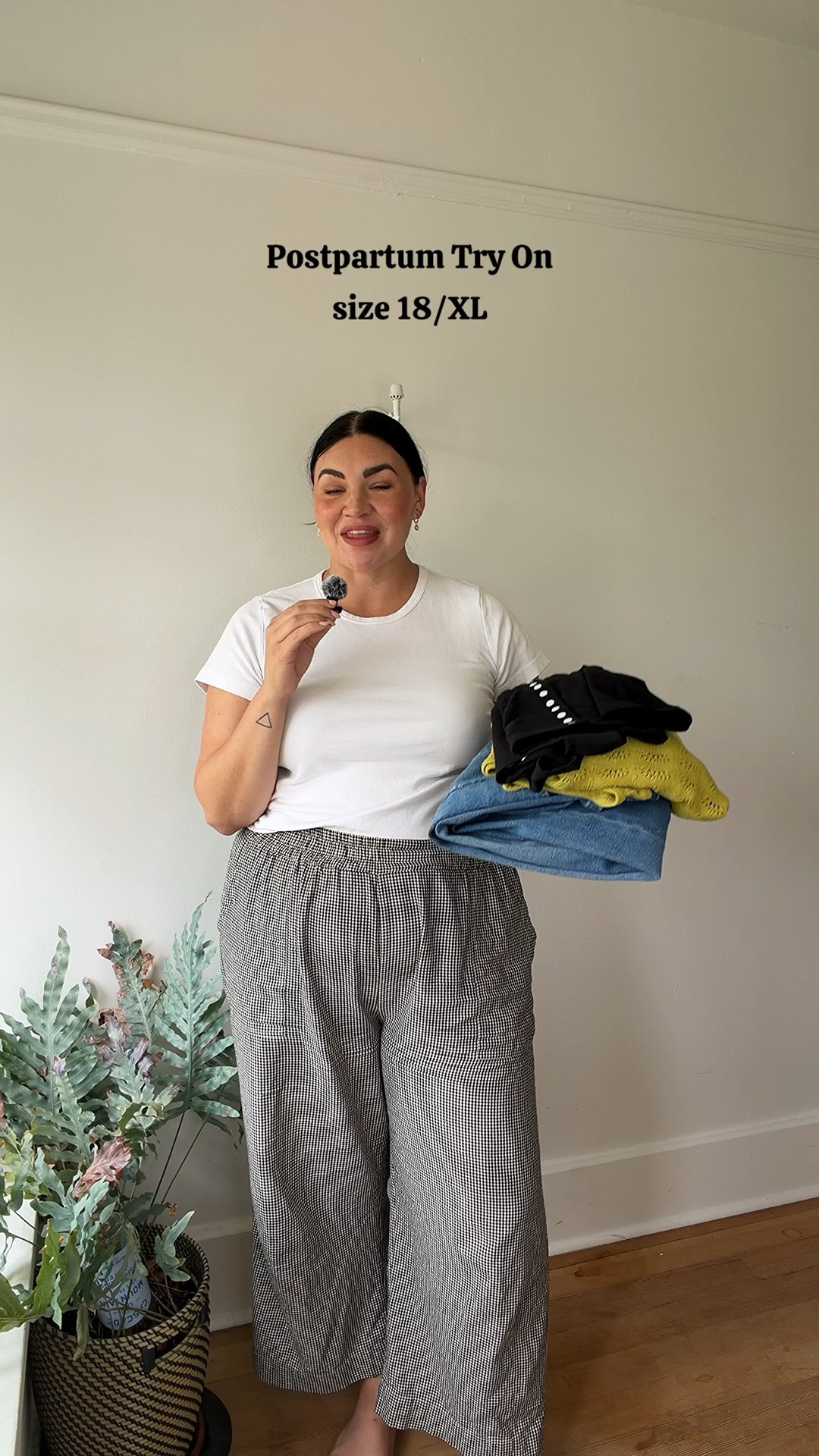 Found so many winners! I’m starting from scratch rebuilding my wardrobe. Here are the first few pieces I found. Current size is 18 bottom XL top❤️