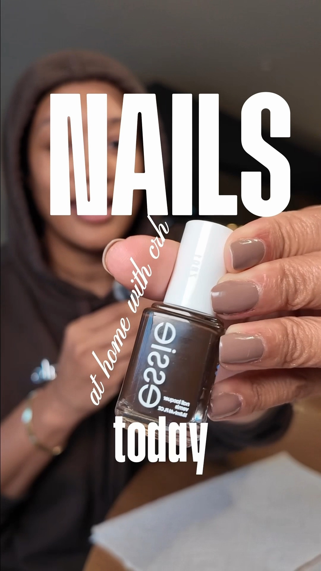 Back to the basics… manicure edition 💅
Prioritizing nail health after years of drilling 😩
Something about classic Essie polish and slowing down feels so therapeutic.

Do you paint your own nails? Give me your fave polishes to use! ✨