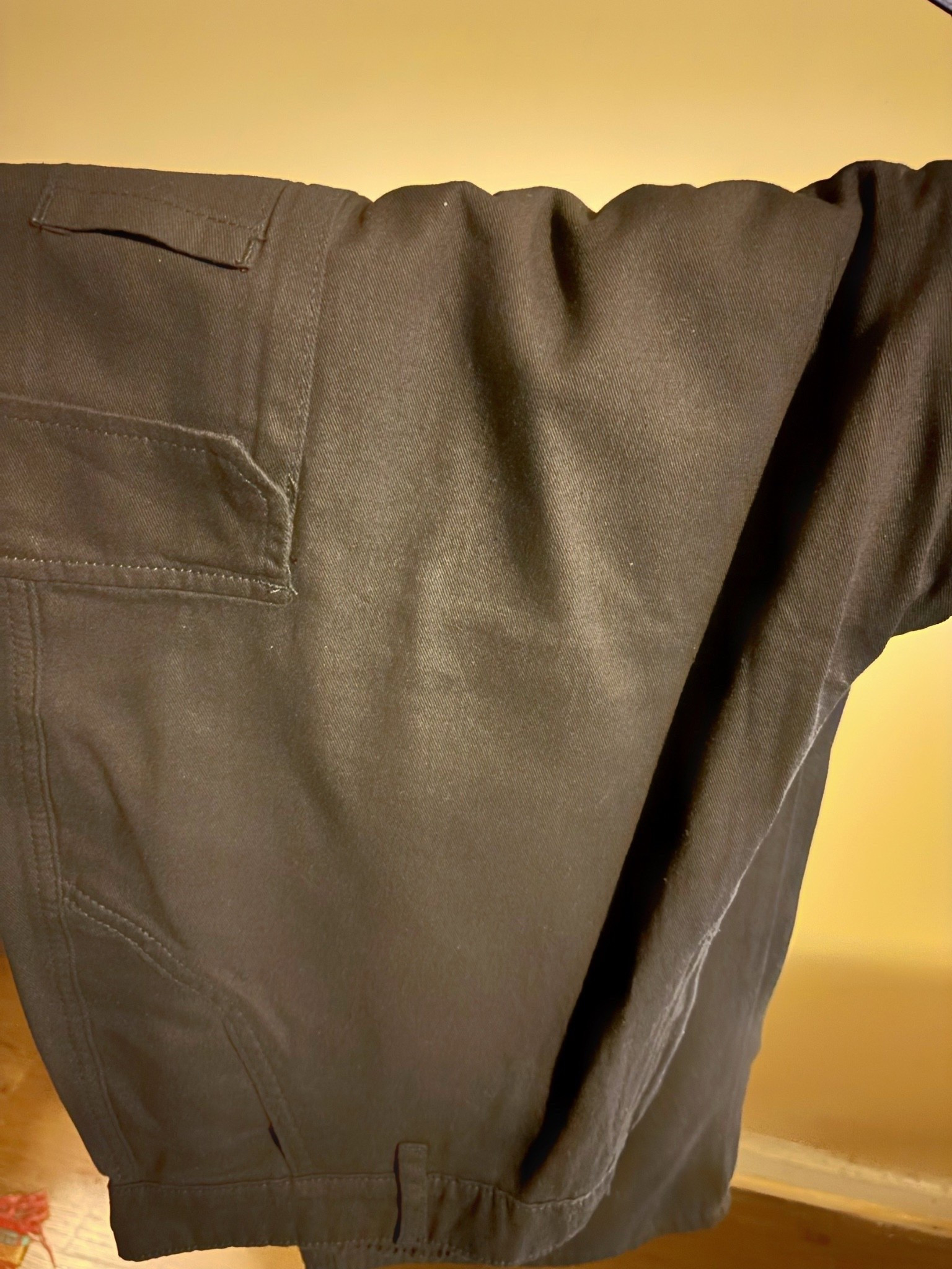 Plus Size Black Cargo Pants 

#LTKover40 #LTKplussize