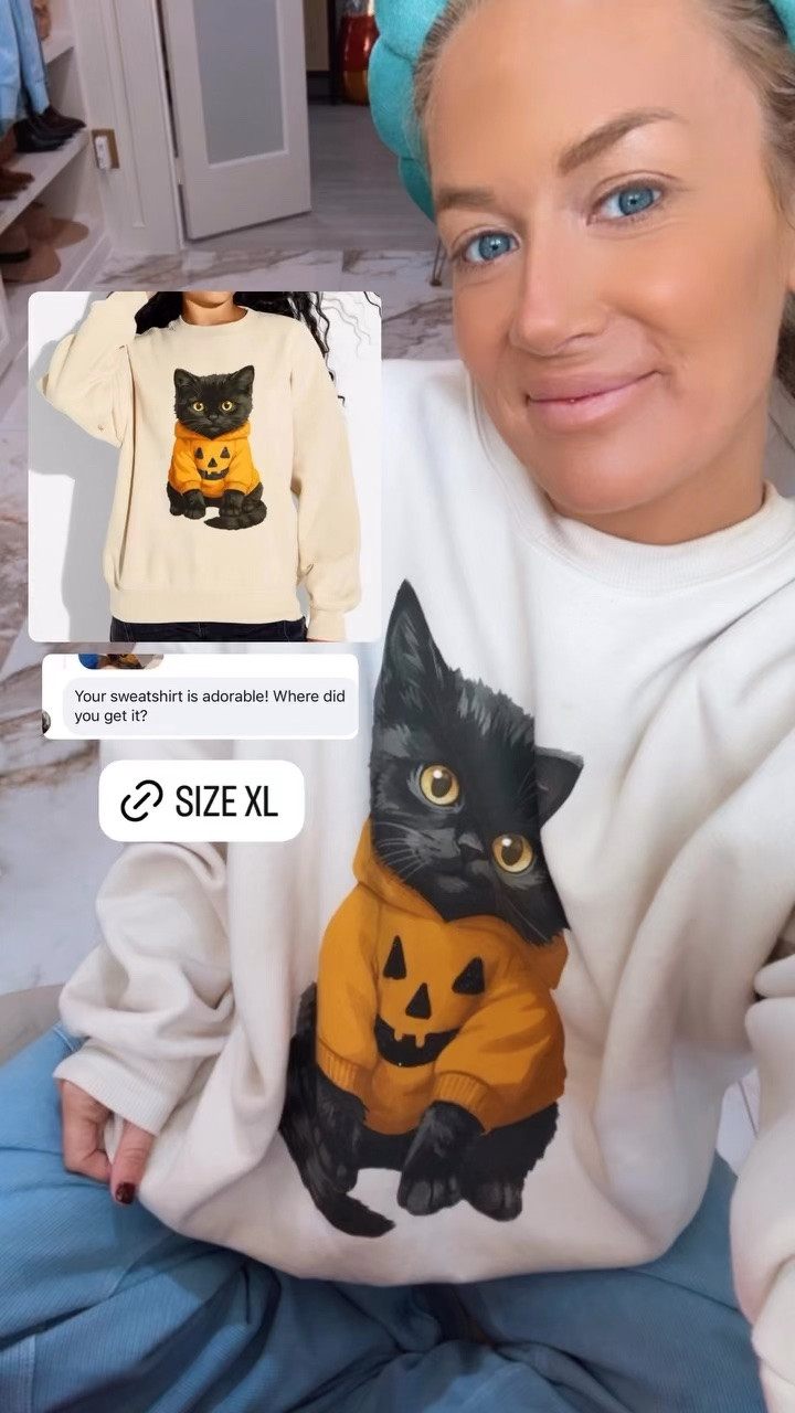 The cutest sweatshirt for October / Fall